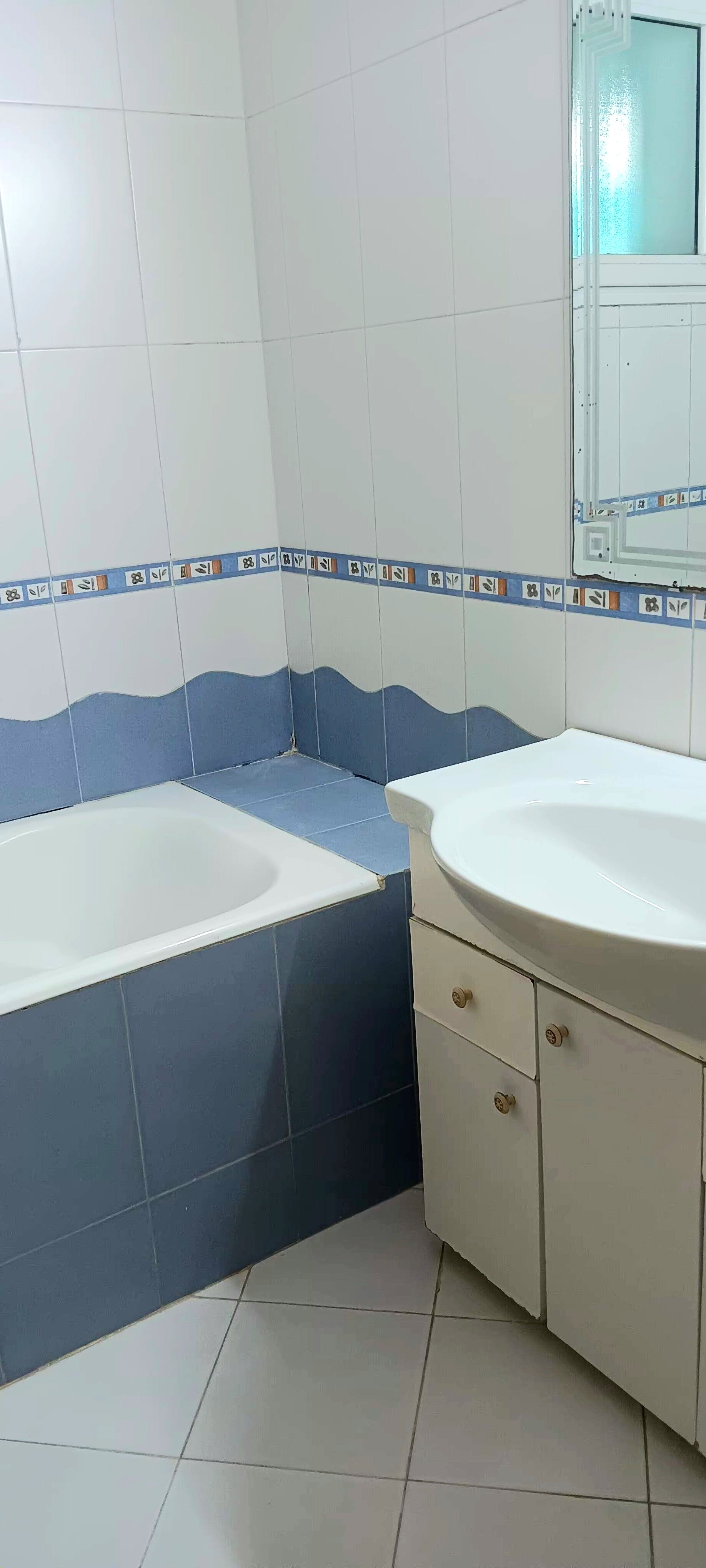 Ariana Ville Cite Ennasr 2 Location Appart. 3 pices S2 ennasr prs kammoun