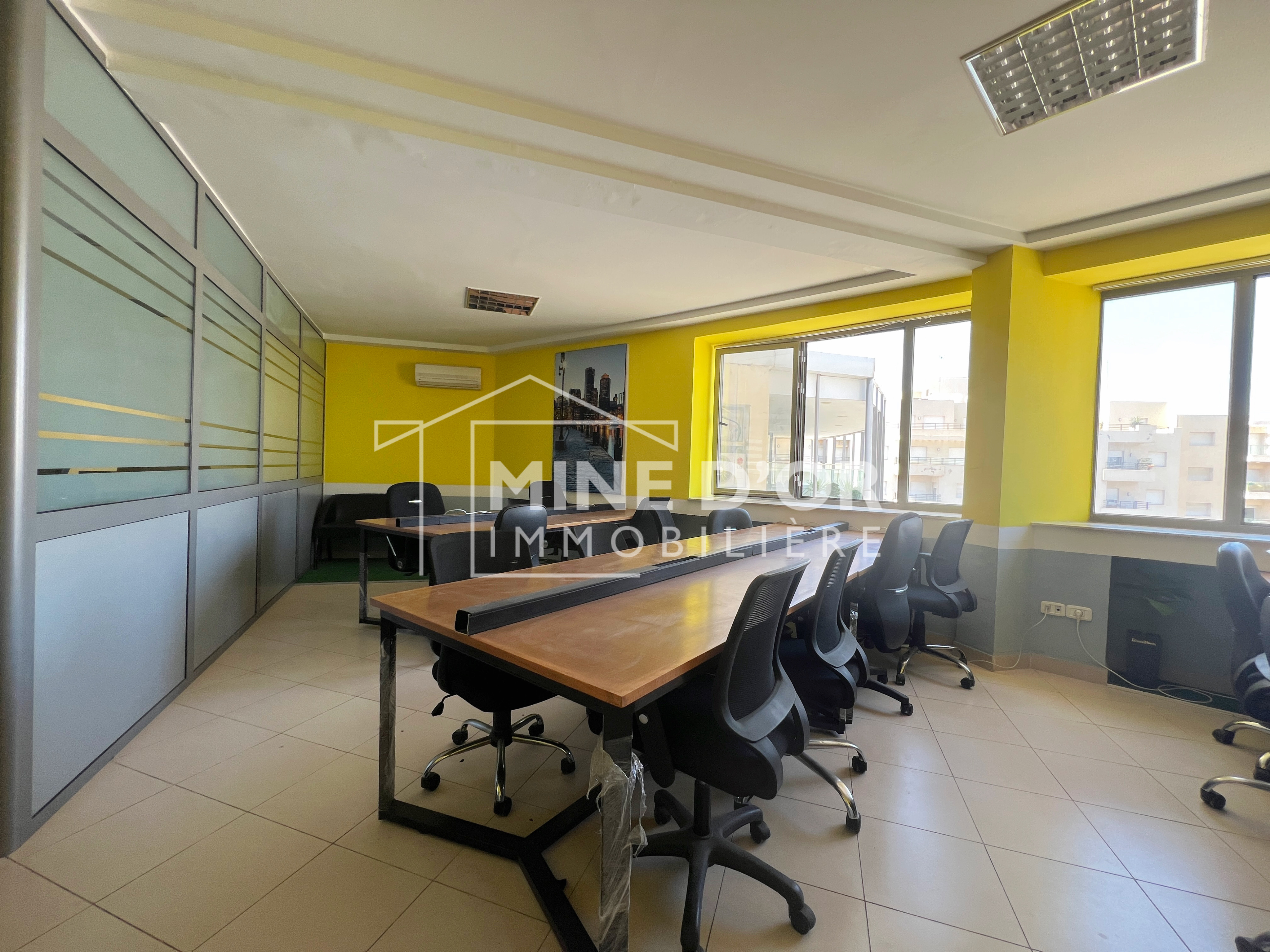 Cite El Khadra&nbsp;Zone urbaine nord&nbsp;Bureaux & Commerces&nbsp;Bureau&nbsp;Bureau 110 m av au centre urbain nord