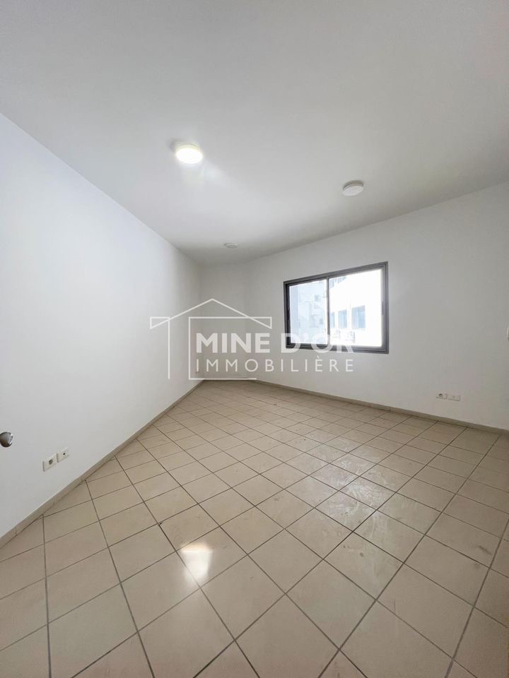 Bab Bhar&nbsp;Montplaisir&nbsp;Bureaux & Commerces&nbsp;Bureau&nbsp;Al bureau h2 � montplaisir