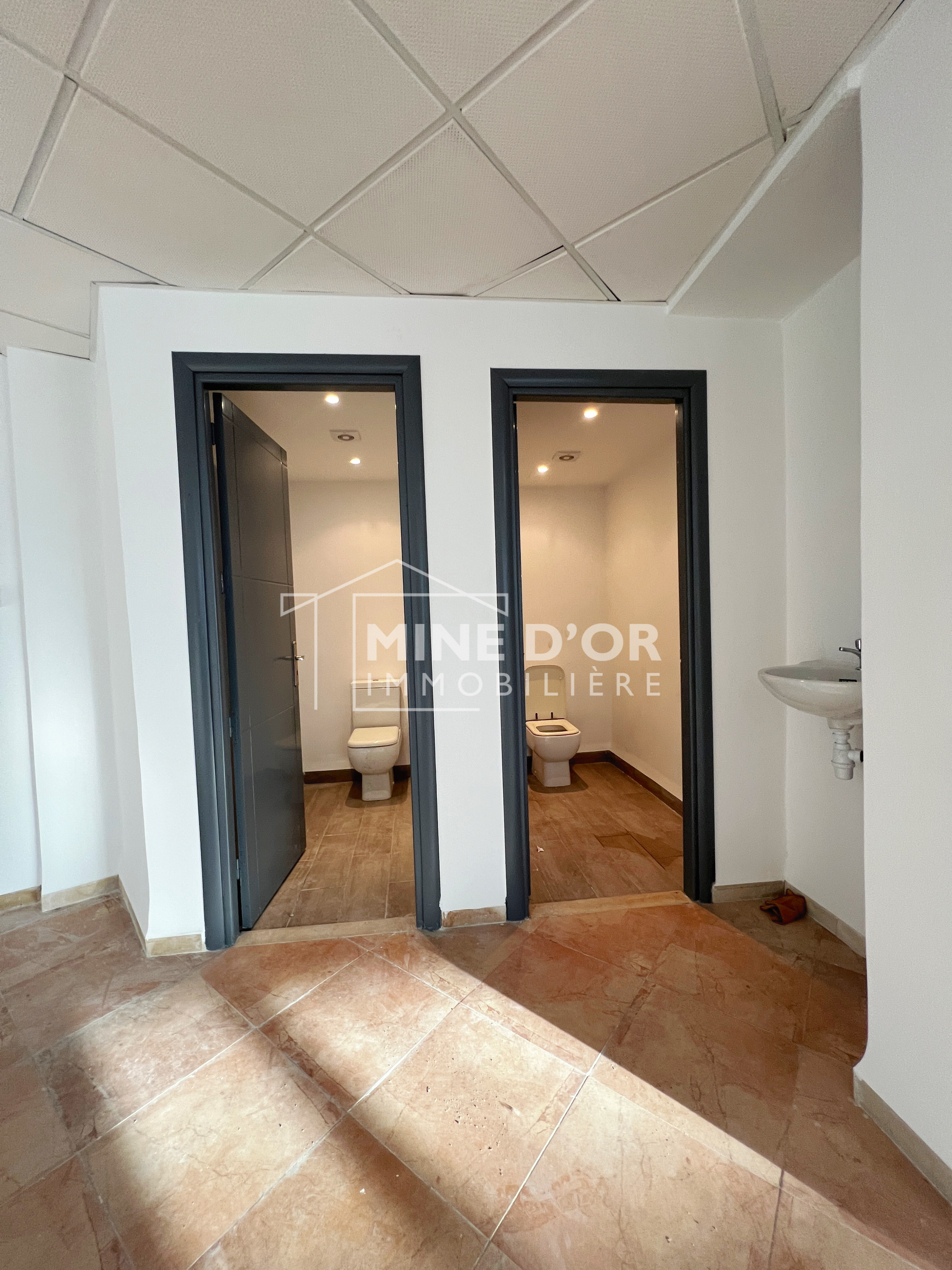 La Soukra&nbsp;Charguia 2&nbsp;Bureaux & Commerces&nbsp;Bureau&nbsp;Open space au coeur charguia 2