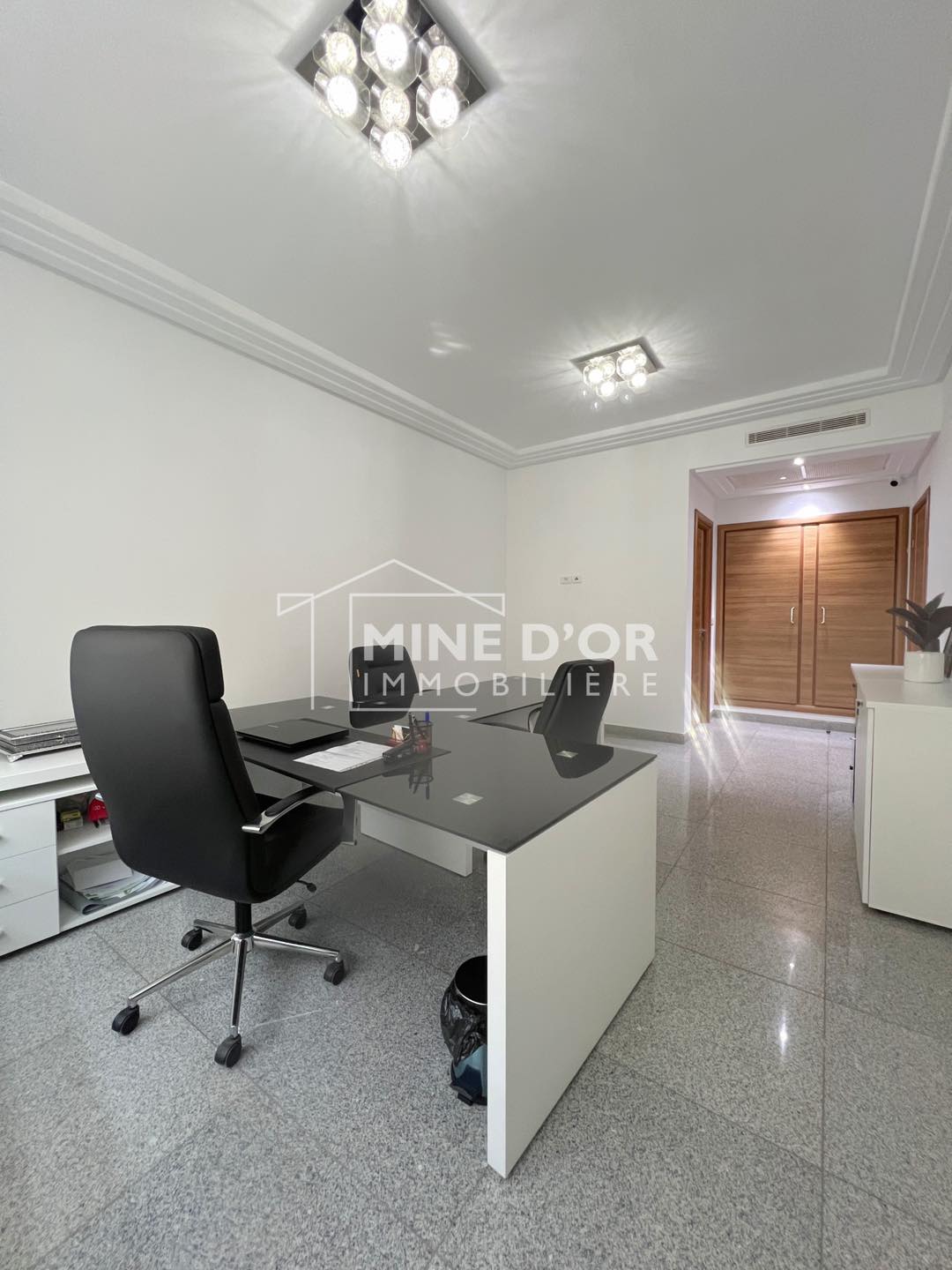 Cite El Khadra&nbsp;Zone urbaine nord&nbsp;Vente&nbsp;Surfaces&nbsp;Av bureau haut standing au centre urbain