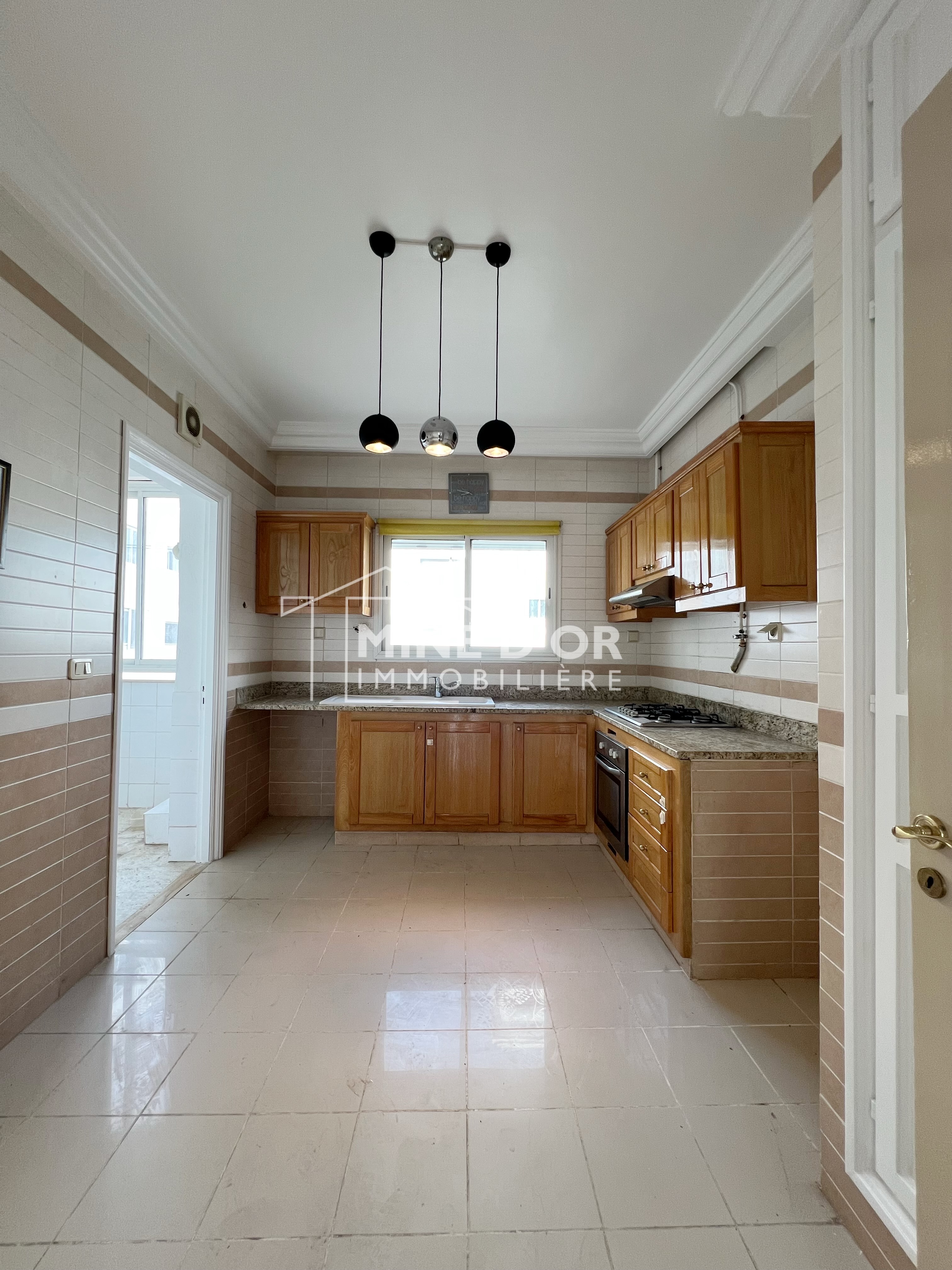 Cite El Khadra&nbsp;Zone urbaine nord&nbsp;Location&nbsp;Appart. 3 pi�ces&nbsp;Al apprt s2 au coeur de centre urbain nord