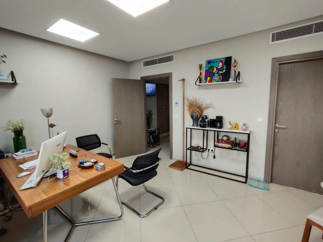 Cite El Khadra&nbsp;Zone urbaine nord&nbsp;Bureaux & Commerces&nbsp;Bureau&nbsp;Cabinet m�dical au centre urbain nord