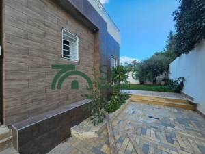 La Soukra Chotrana 2 Location Maisons Une villa  en s5  chotrana 2 ref353a