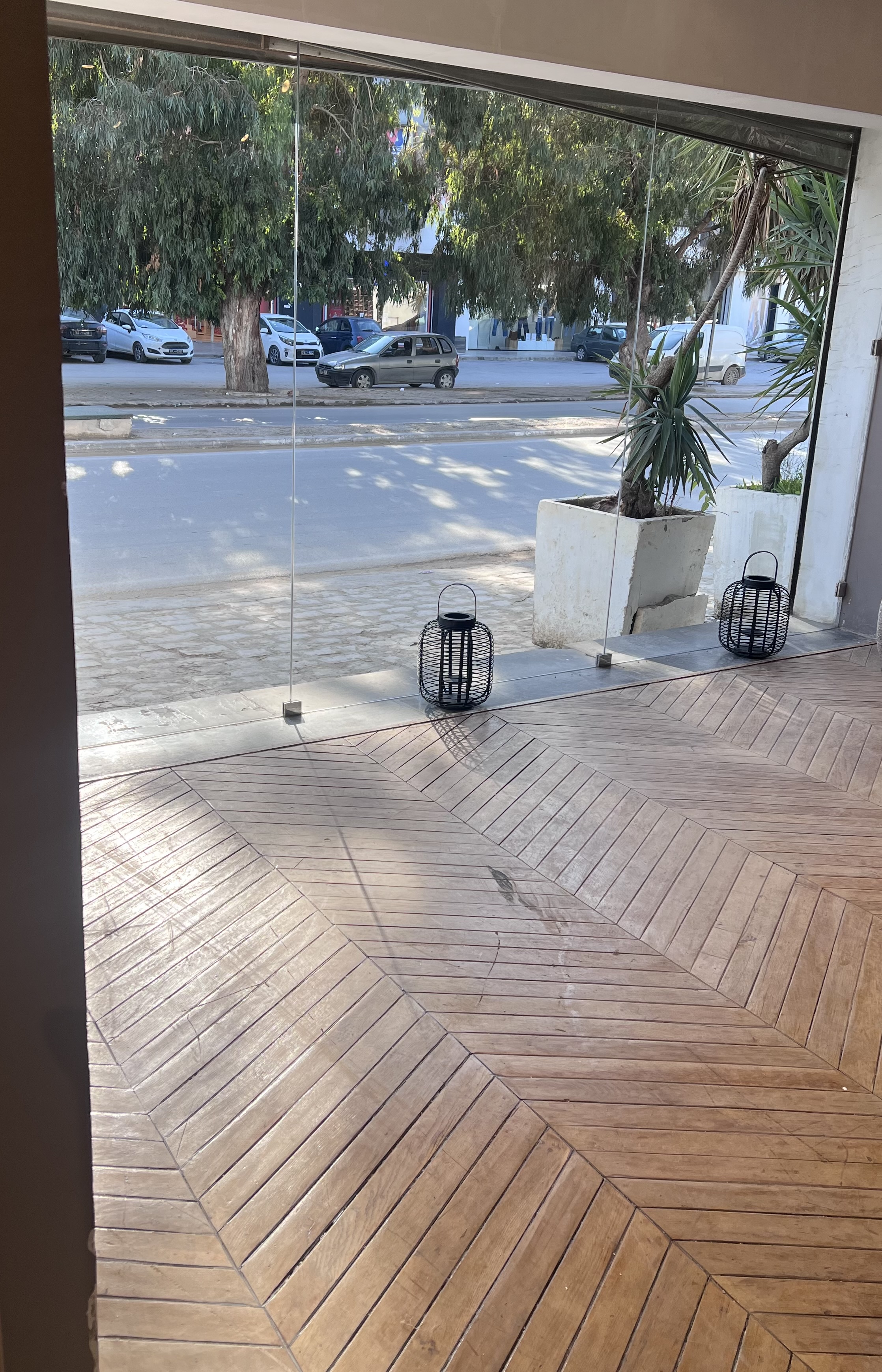 La Soukra Chotrana 2 Vente Surfaces Vends fonds de commerce