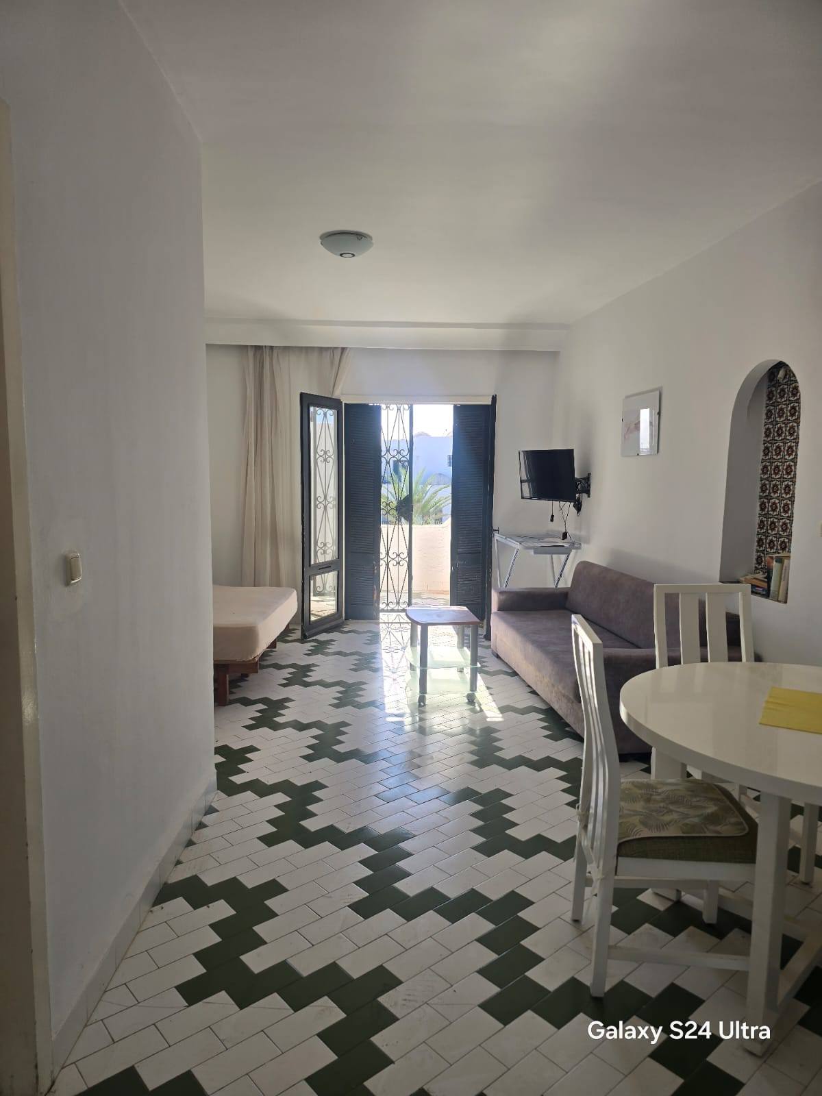 Akouda Chatt Meriem Vente Appart. 1 pice Studio vue fontaine et vue mer