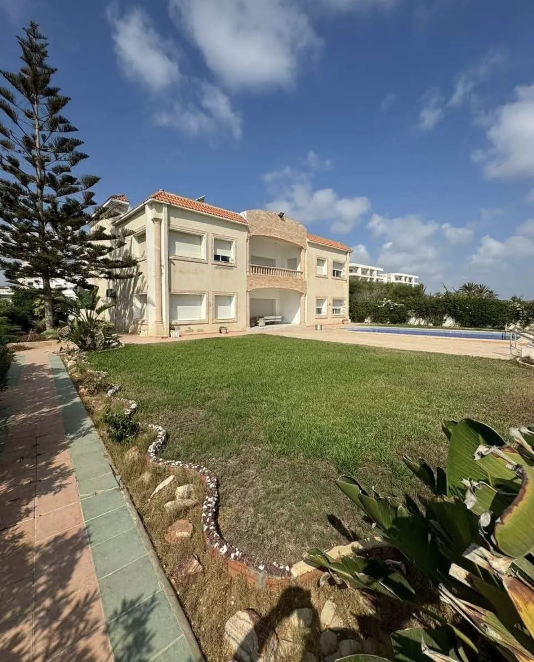 Hammam Sousse El Kantaoui Vente Maisons Magnifique villa pied dans l'eau a chatt mariem