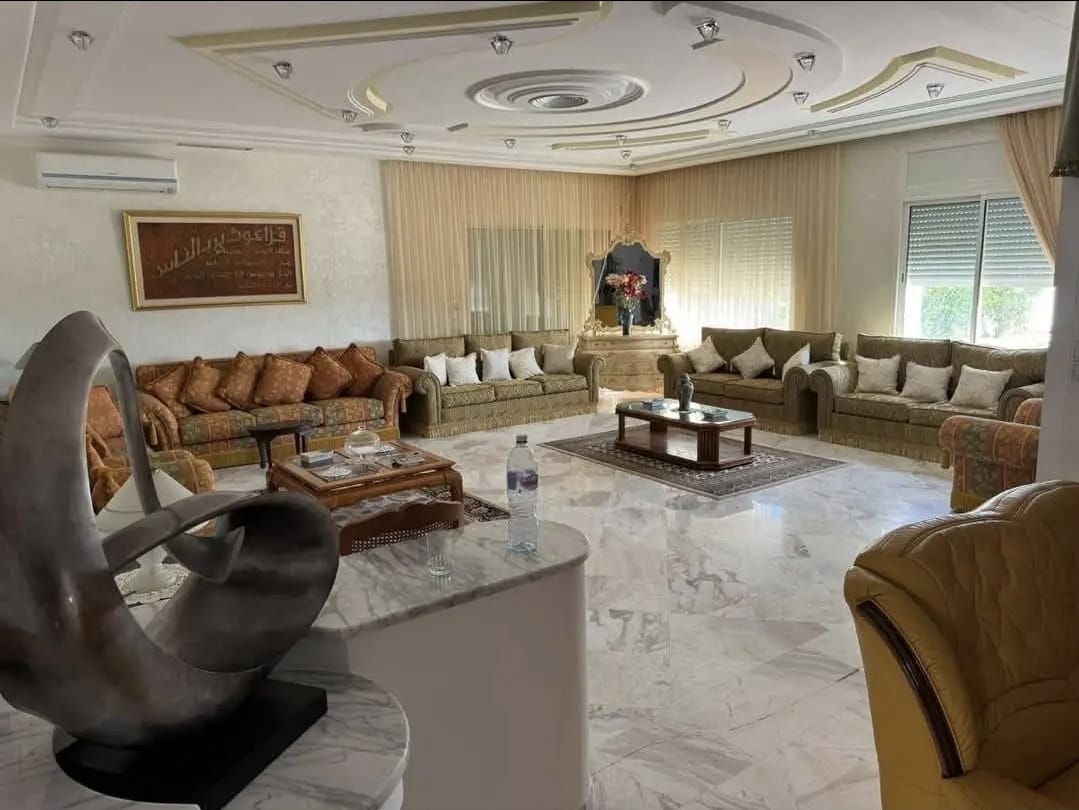 Hammam Sousse El Kantaoui Vente Maisons Magnifique villa pied dans l'eau a chatt mariem