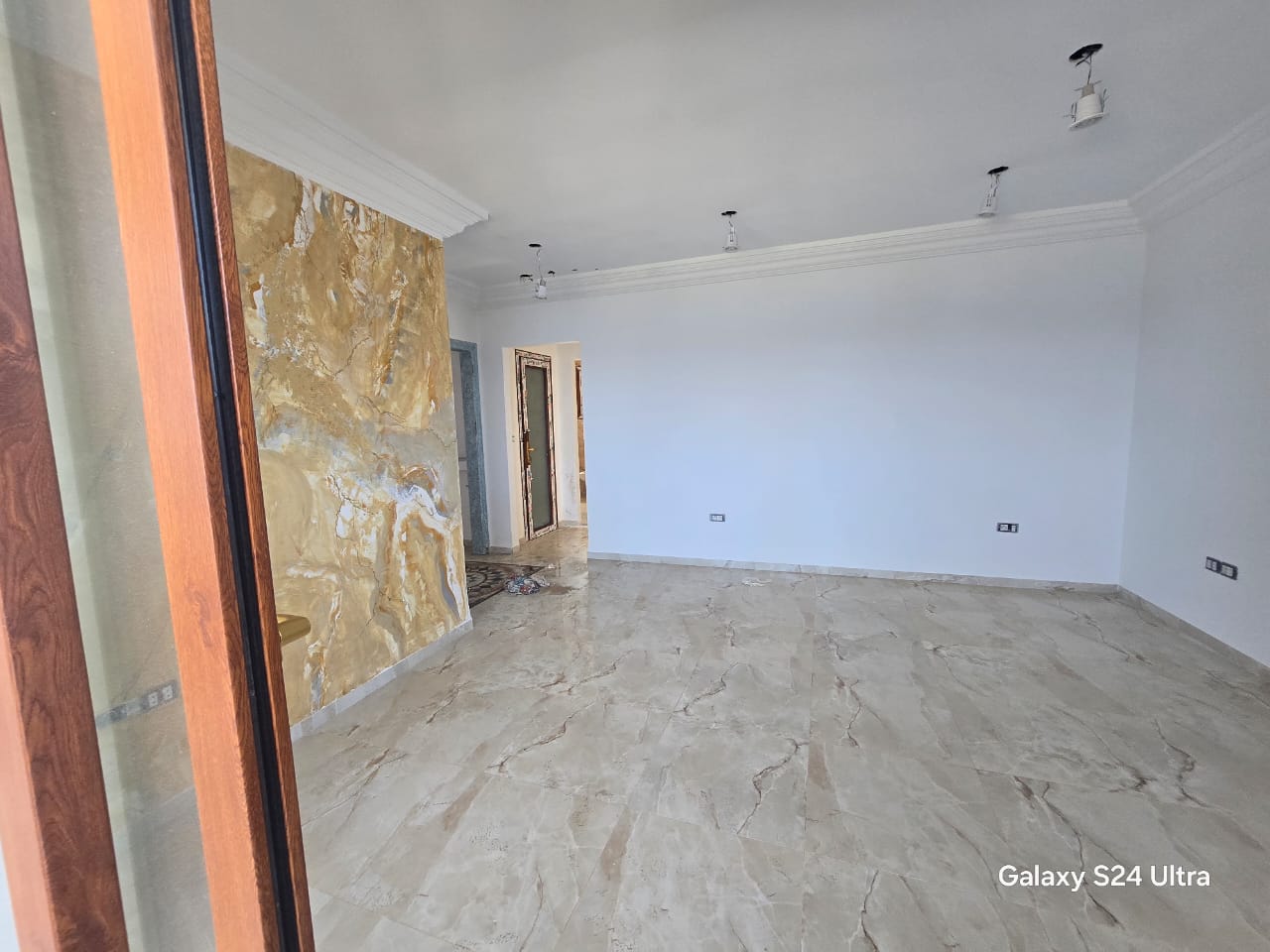 Akouda&nbsp;Chatt Meriem&nbsp;Vente&nbsp;Appart. 1 pi�ce&nbsp;Appartement s3 pieds dans l'eau a chatt mariem