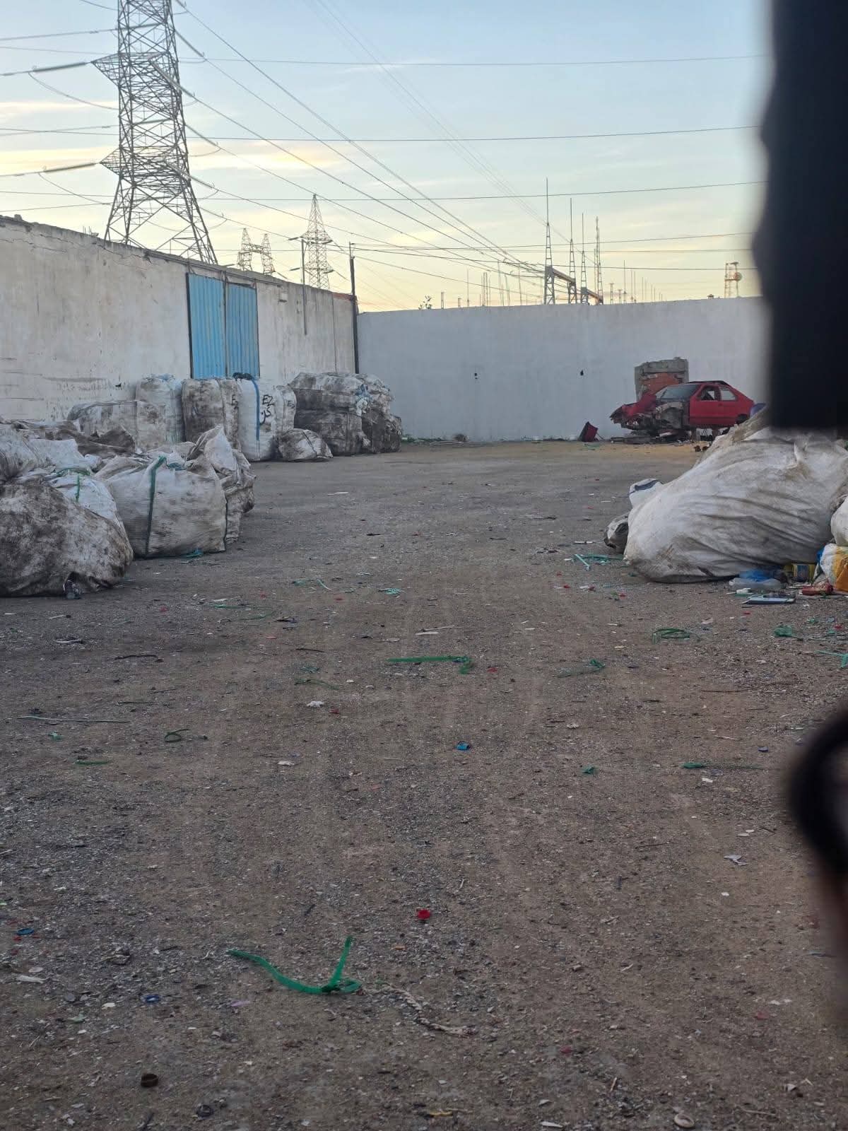 Sousse Ville&nbsp;Sousse&nbsp;Vente&nbsp;Autre&nbsp;3 local individuel 7000m  a sousse