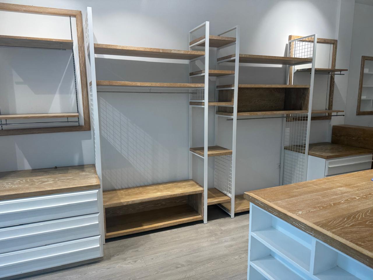 La Marsa Gammart Autres meubles Autres Meubles et luminaire de boutique neuf idal 80m2