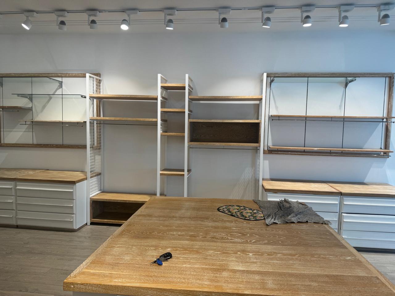 La Marsa Gammart Autres meubles Autres Meubles et luminaire de boutique neuf idal 80m2