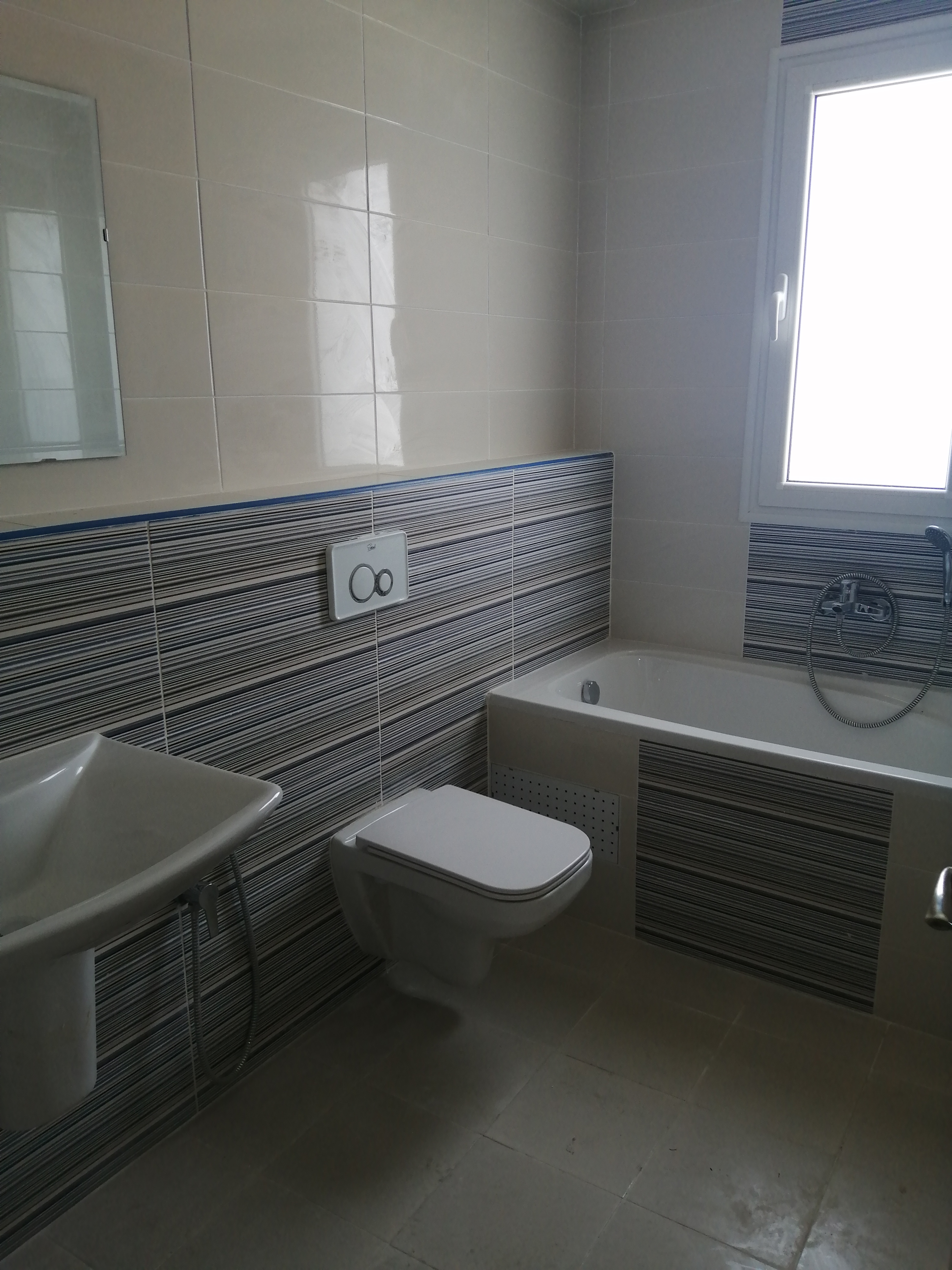 Megrine Megrine Location Appart. 1 pice Appartement  dans une rsidence avec place parking