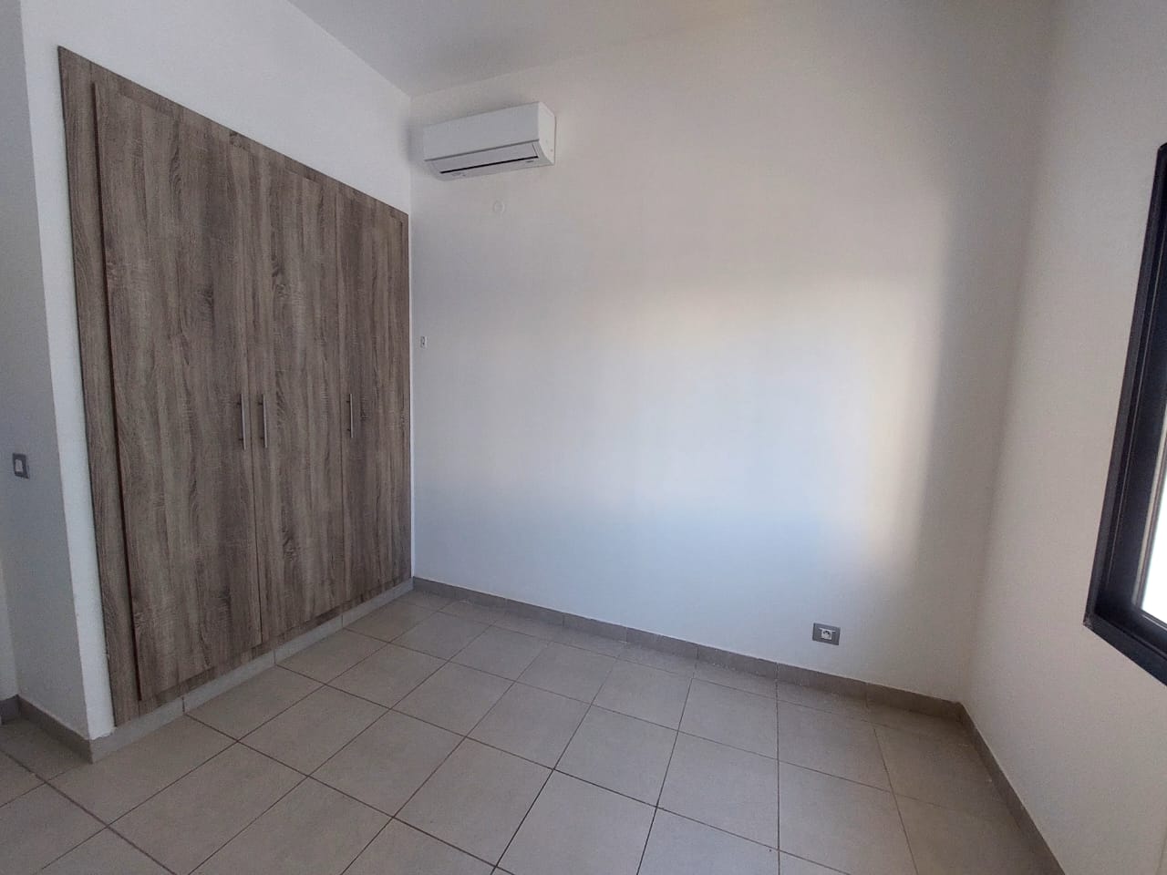 Ain Zaghouan&nbsp;Jardins de Carthage&nbsp;Location&nbsp;Appart. 5 pi�ces+&nbsp;S4 aux jardins de carthage