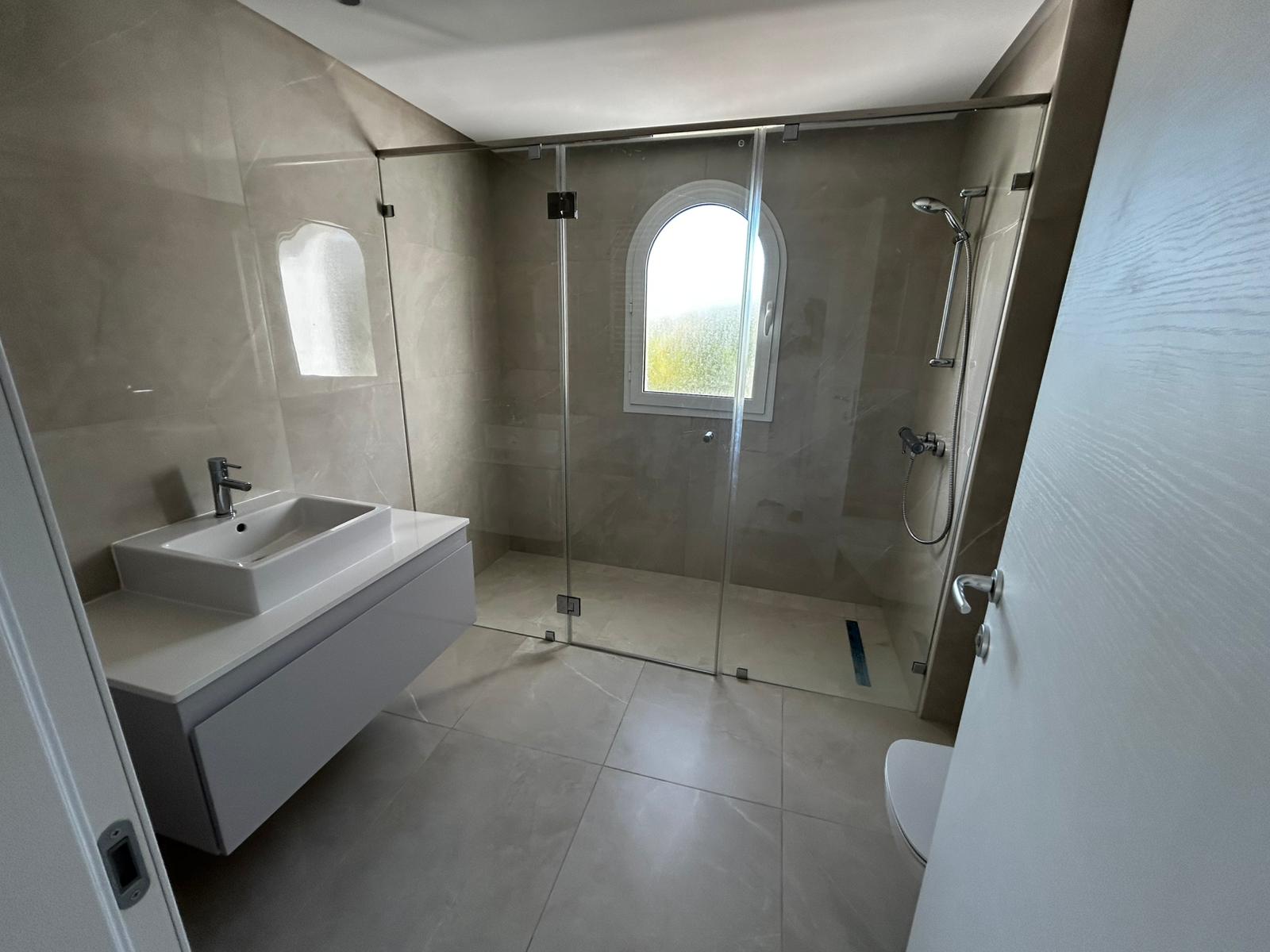 La Marsa&nbsp;Gammart&nbsp;Location&nbsp;Maisons&nbsp;Villa moderne avec piscine � gammarth