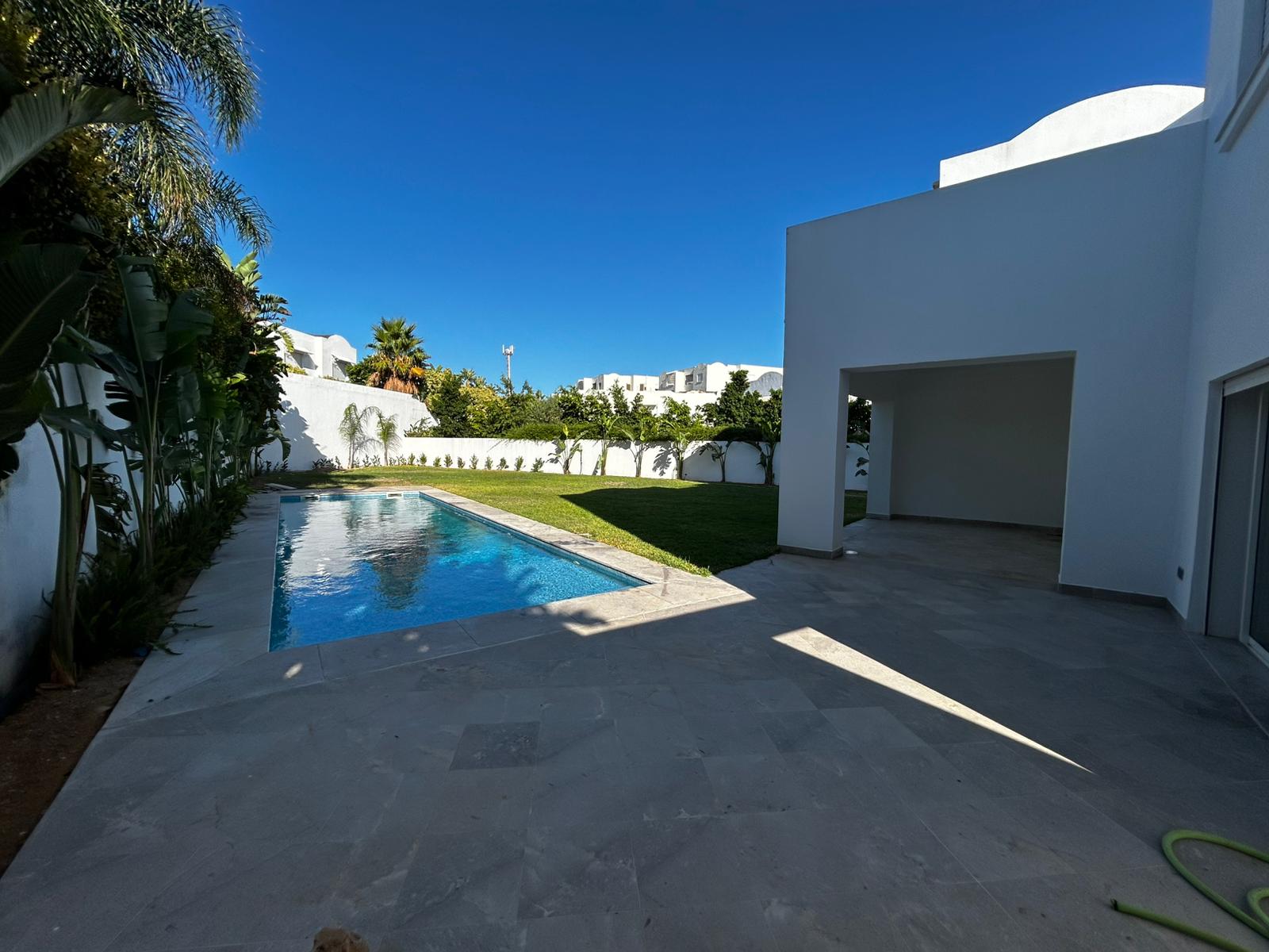 La Marsa&nbsp;Gammart&nbsp;Location&nbsp;Maisons&nbsp;Villa moderne avec piscine � gammarth