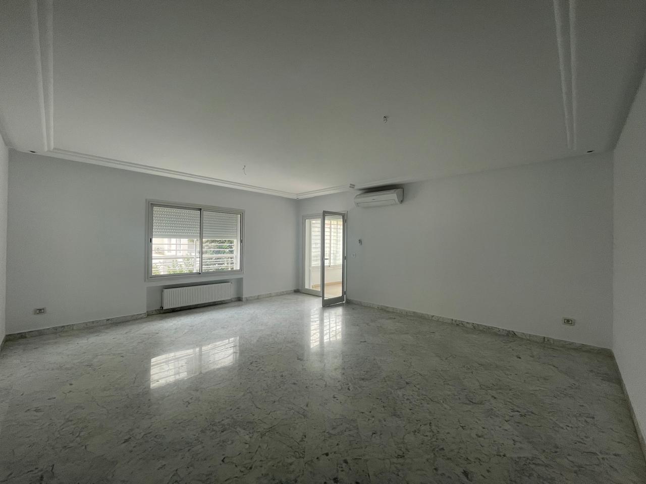 La Marsa&nbsp;Berge Du Lac&nbsp;Location&nbsp;Appart. 4 pi�ces&nbsp;S3 au lac2