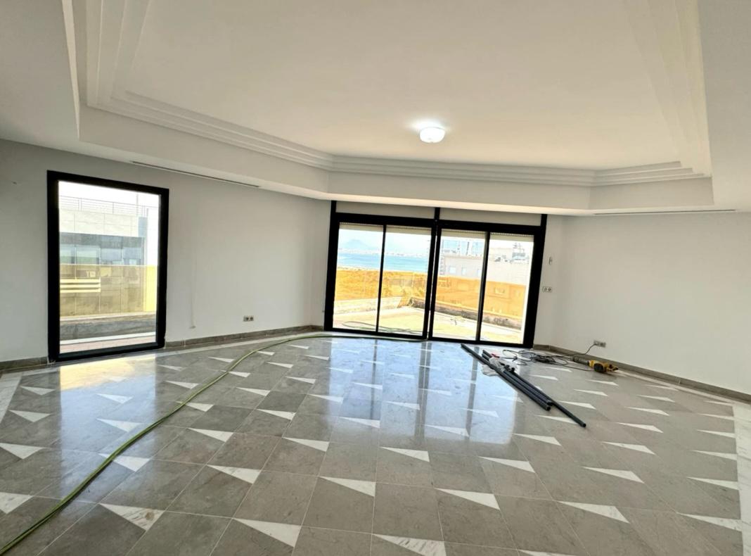 La Marsa&nbsp;Berge Du Lac&nbsp;Location&nbsp;Duplex&nbsp;Duplex s3 avec vue d�gag�e au lac2