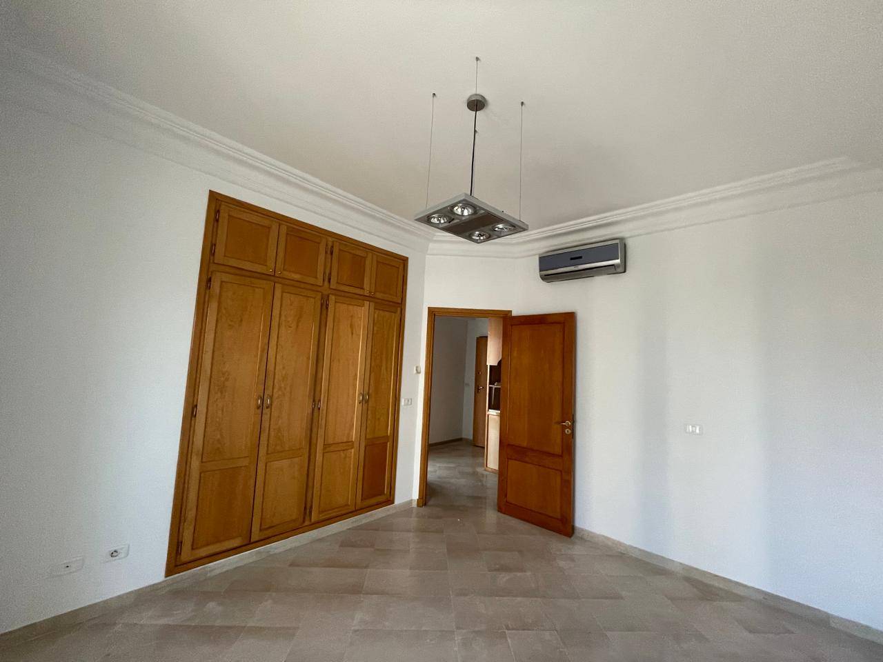 La Marsa&nbsp;Berge Du Lac&nbsp;Bureaux & Commerces&nbsp;Bureau&nbsp;Bureau h1 au lac2