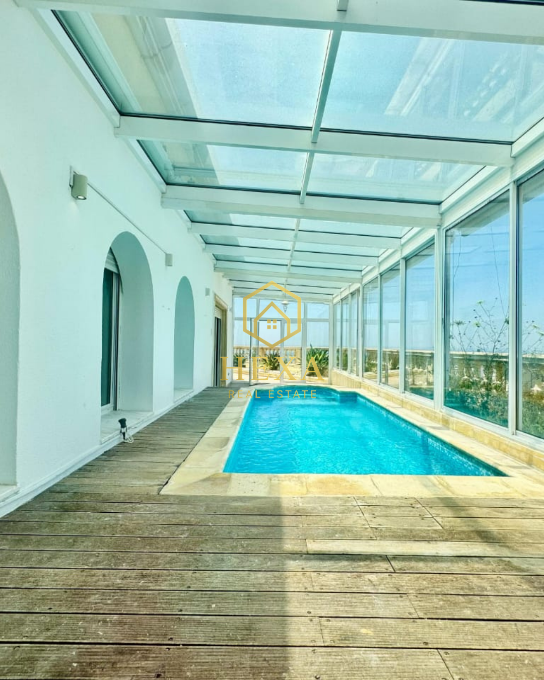 La Marsa&nbsp;Berge Du Lac&nbsp;Location&nbsp;Appart. 5 pi�ces+&nbsp;Un penthouse s4 avec piscine au lac2