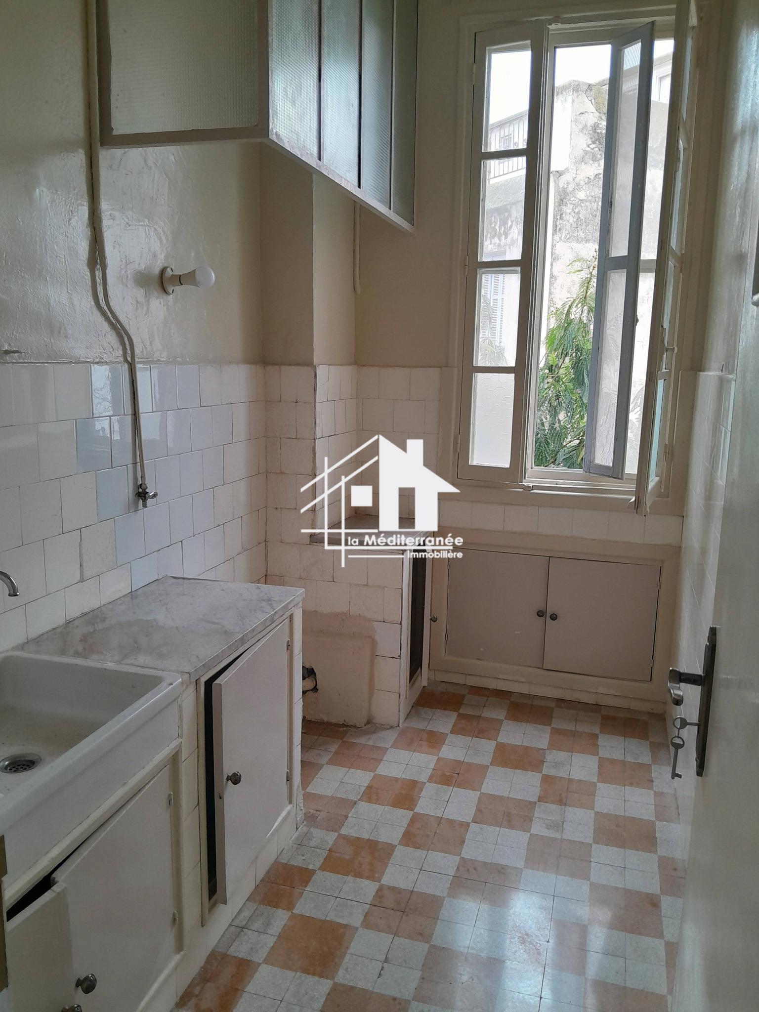 Bab Bhar&nbsp;Republique&nbsp;Location&nbsp;Appart. 3 pi�ces&nbsp;Appartement s3 � belv�d�re