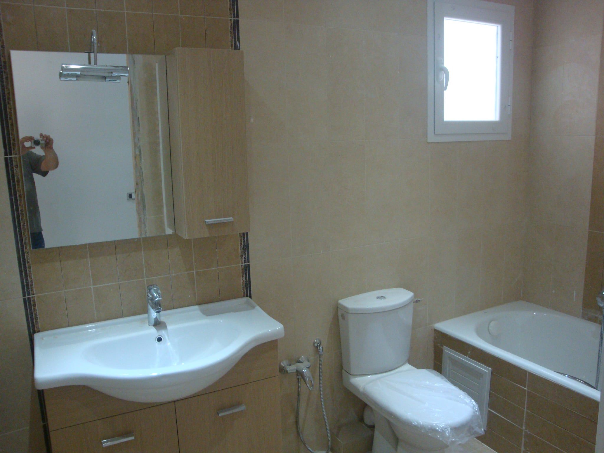 La Marsa&nbsp;El Aouina&nbsp;Location&nbsp;Appart. 4 pi�ces&nbsp;Etage de villa