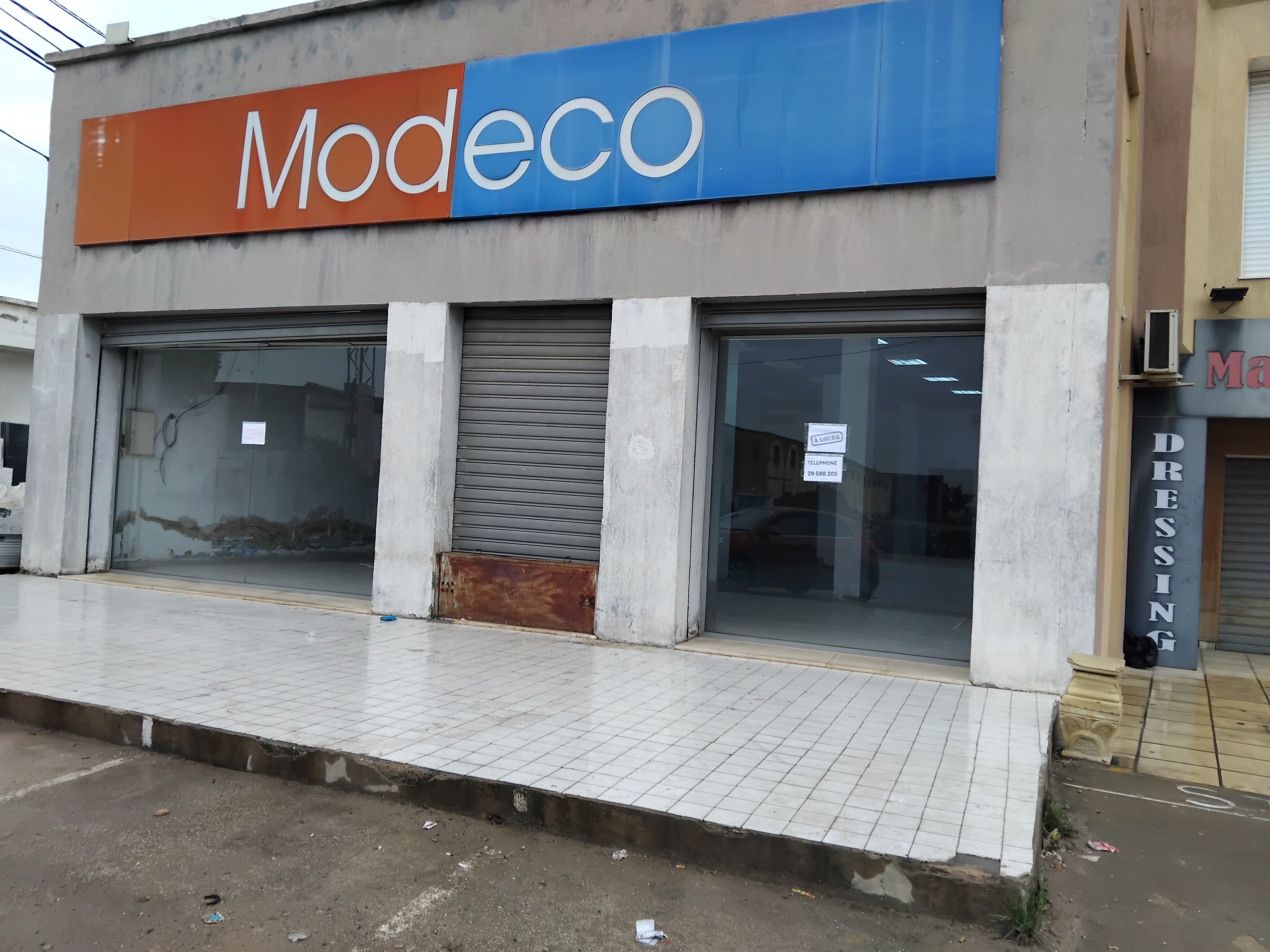 Ezzahra&nbsp;Cite El Oulija&nbsp;Location&nbsp;Autre&nbsp;Showroom  magasin entre ezzahra et rades