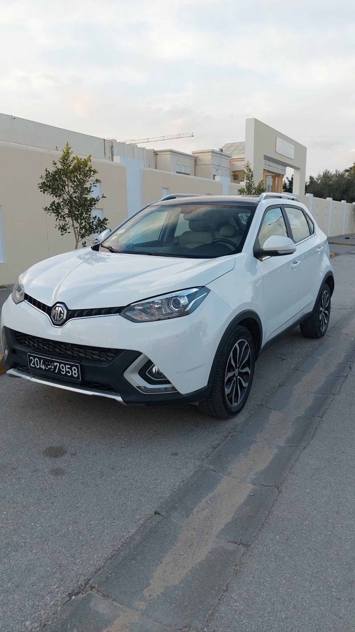 La Marsa&nbsp;Berge Du Lac&nbsp;Mg&nbsp;Autre Mod�le&nbsp;Mg gs luxe suv puissant �l�gant et 4x4  1�re main
