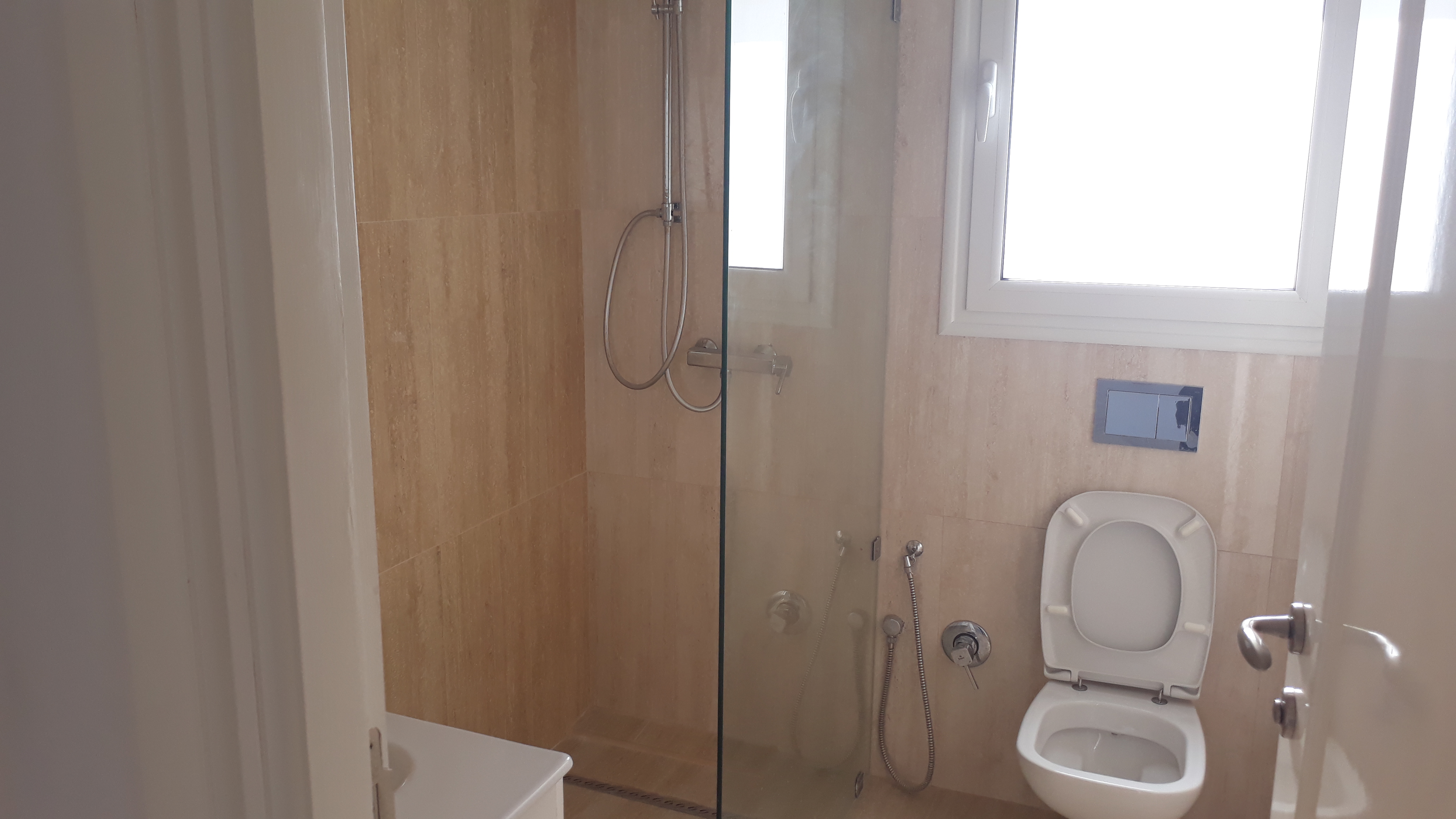 Mnihla&nbsp;Jardins d'el Menzah&nbsp;Location&nbsp;Appart. 2 pi�ces&nbsp;Grand s1 cit� el faouz