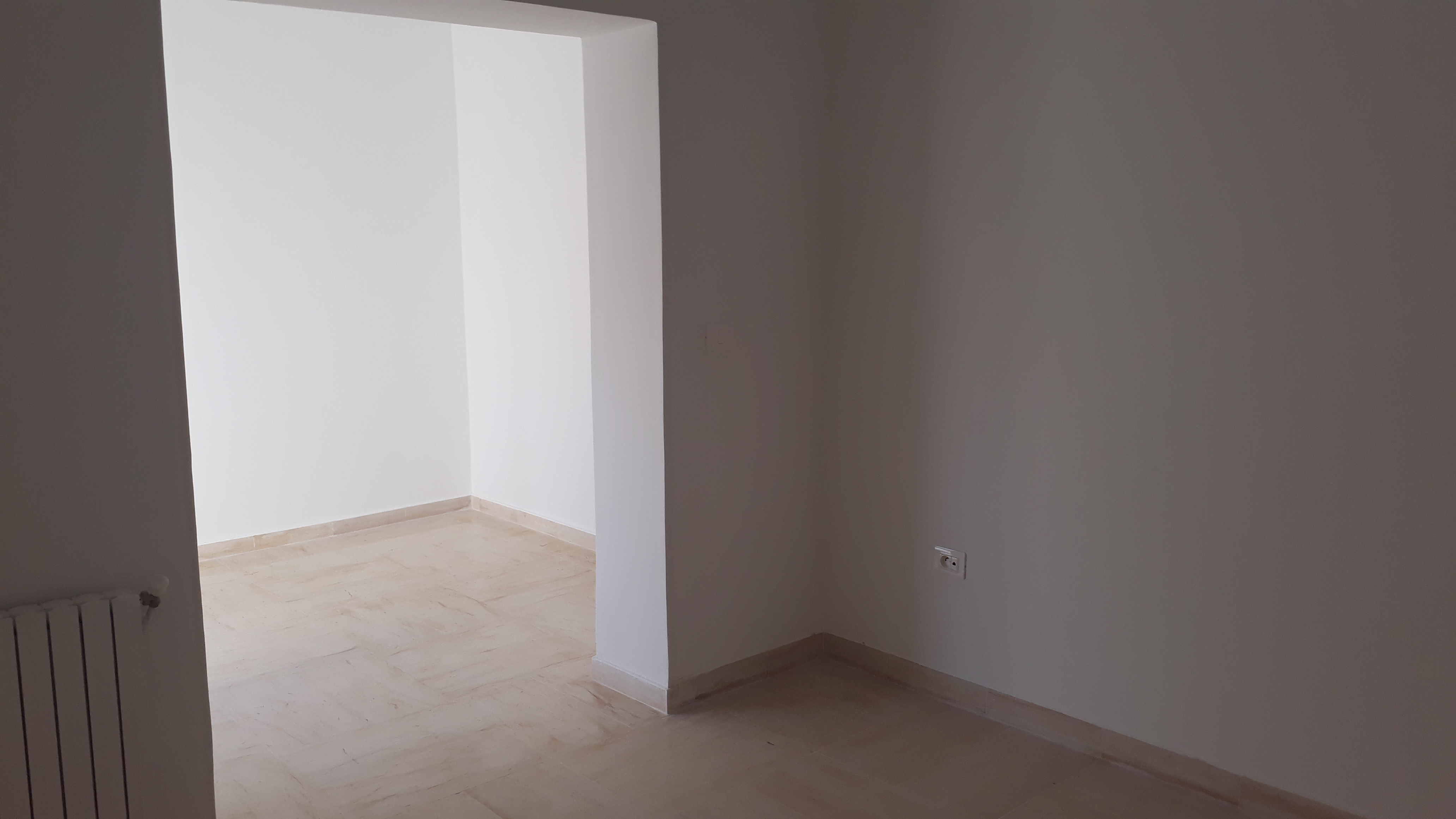 Mnihla&nbsp;Jardins d'el Menzah&nbsp;Location&nbsp;Appart. 2 pi�ces&nbsp;Grand s1 cit� el faouz