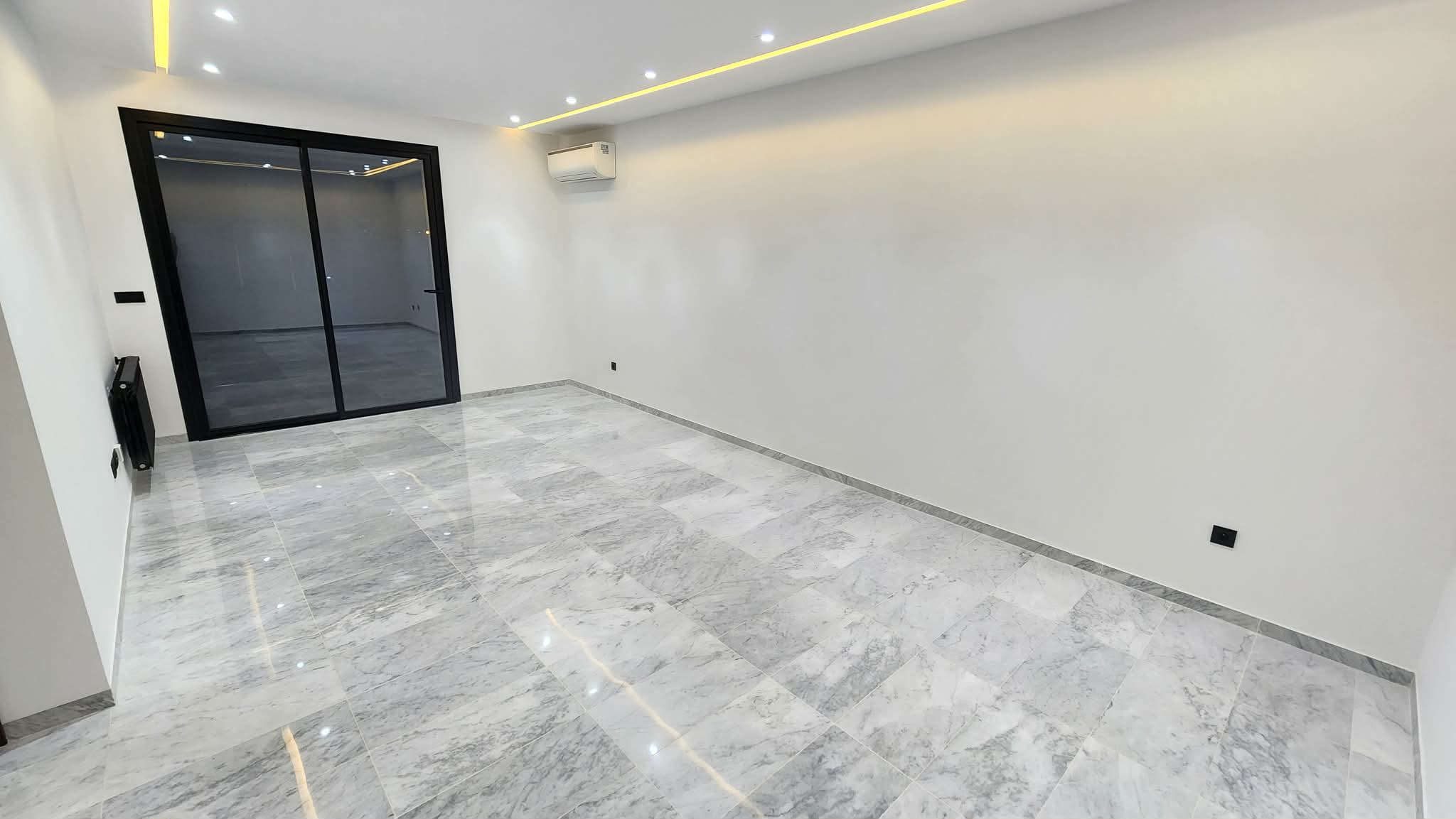 La Marsa&nbsp;El Aouina&nbsp;Location&nbsp;Appart. 2 pi�ces&nbsp;S2 neuf haut standing pr�s clinique soukra