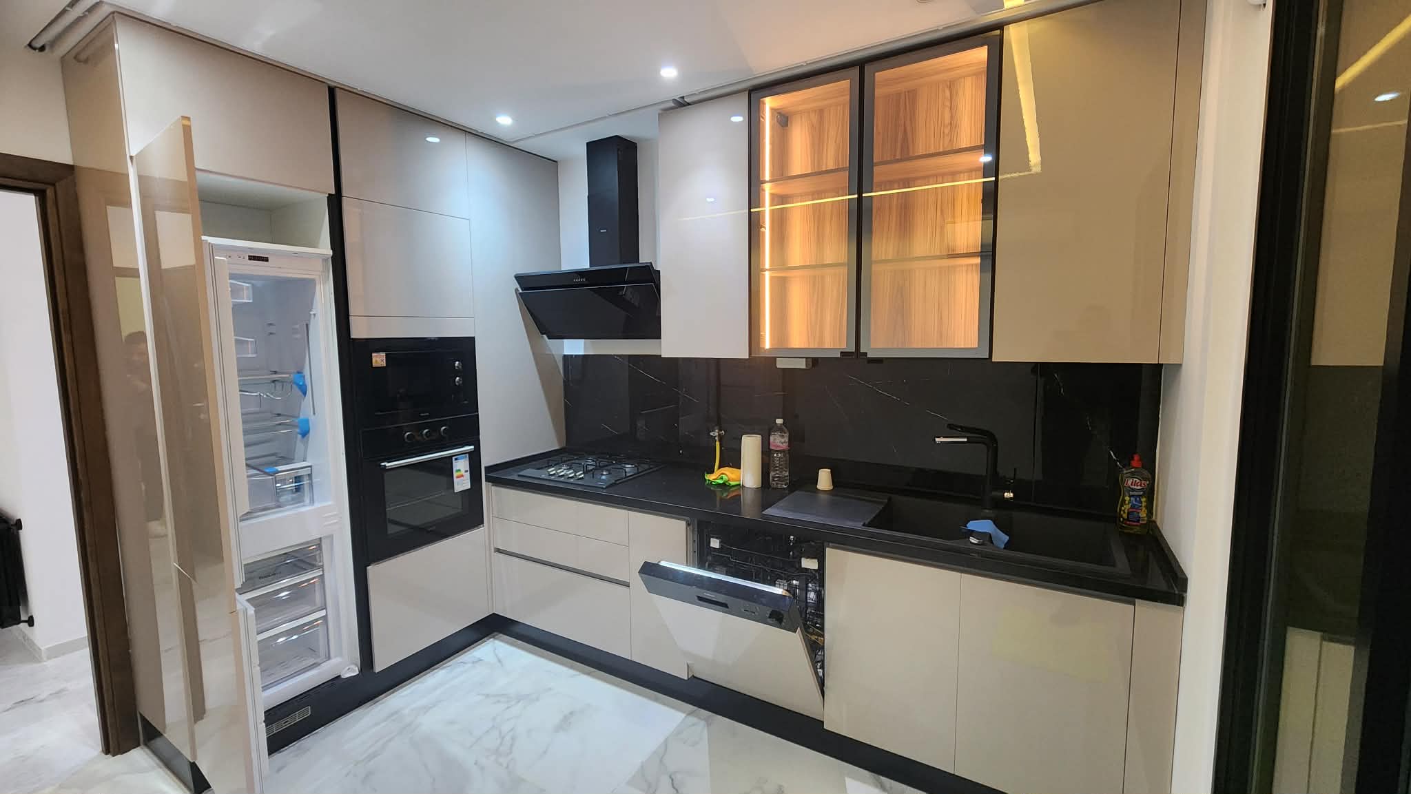 La Marsa&nbsp;El Aouina&nbsp;Location&nbsp;Appart. 2 pi�ces&nbsp;S2 neuf haut standing pr�s clinique soukra