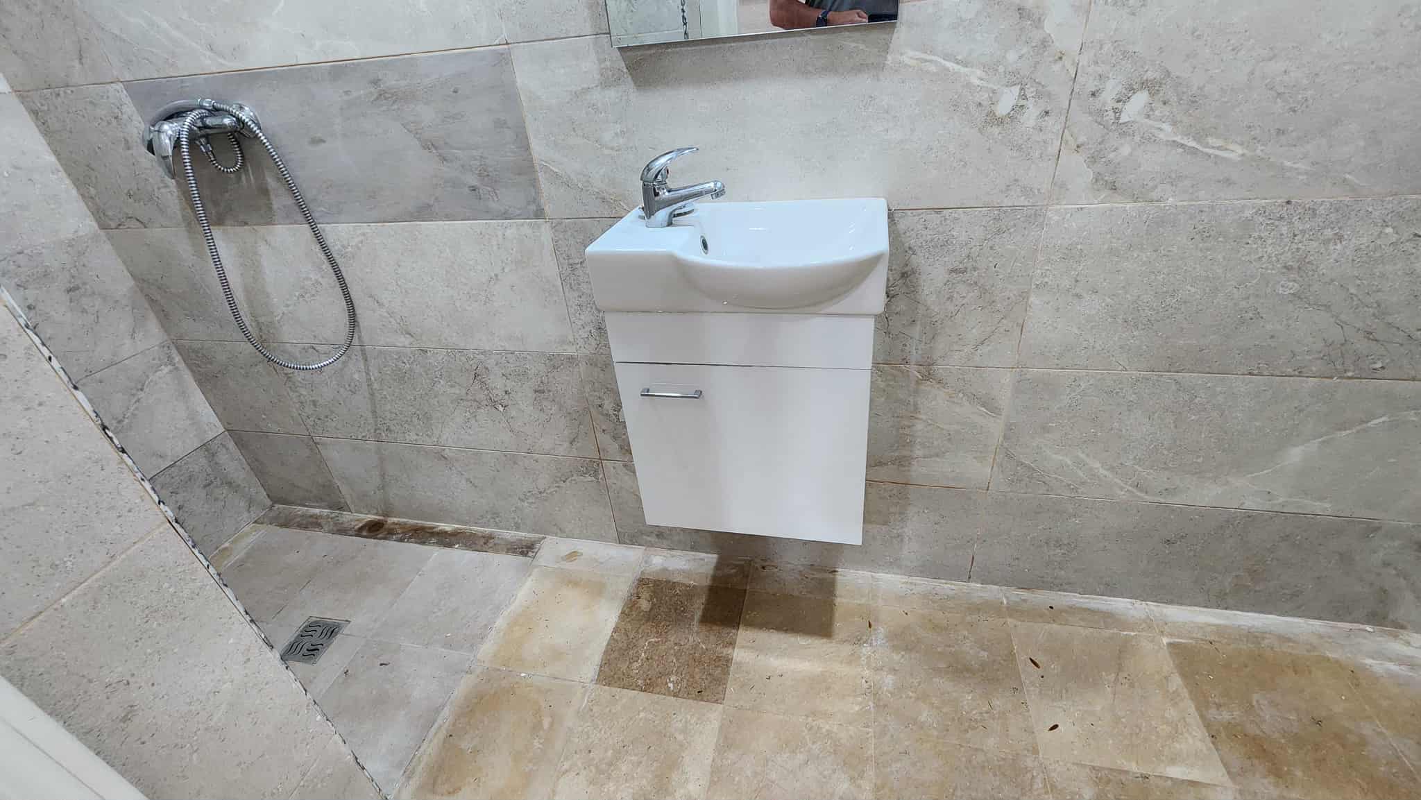 Ain Zaghouan&nbsp;Ain Zaghouan&nbsp;Location&nbsp;Appart. 1 pi�ce&nbsp;Studio s1 au rdc � l'aouina