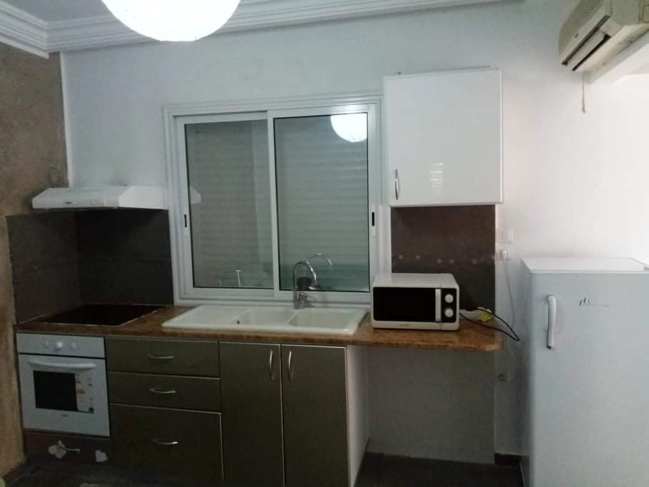 Ariana Ville&nbsp;Cite Ennasr 2&nbsp;Location&nbsp;Maisons&nbsp;Studio s plus 1 meubl� a ennasr 3 wb304