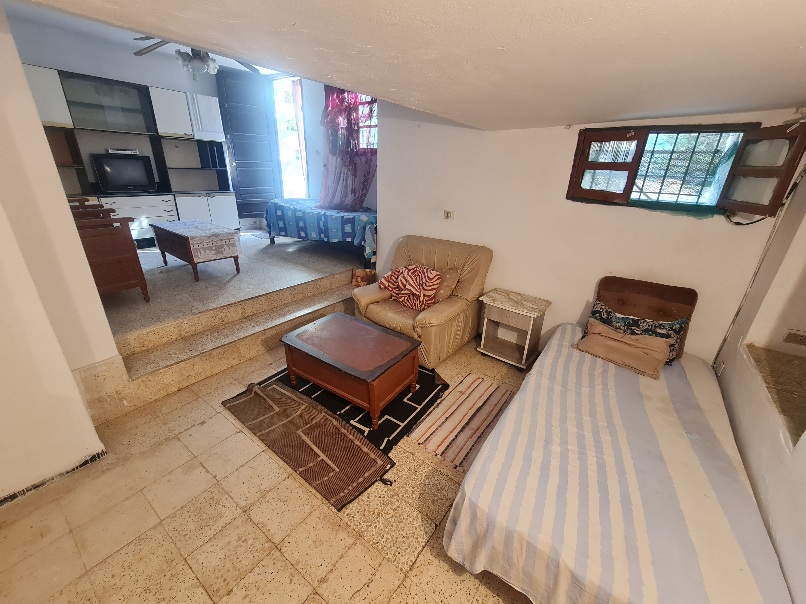 Ariana Ville&nbsp;El Menzah 7&nbsp;Location&nbsp;Maisons&nbsp;Rez de jardin s2 semi meubl� a el manzah 7 wb1620