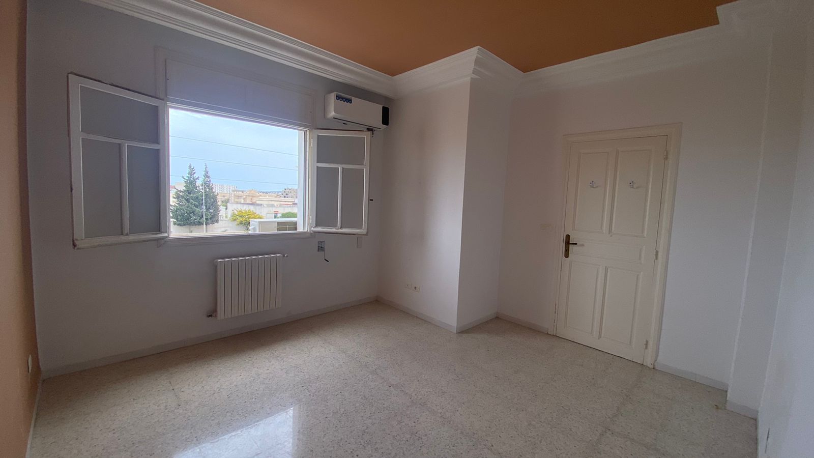 Ariana Ville&nbsp;Riadh Landlous&nbsp;Location&nbsp;Appart. 4 pi�ces&nbsp;S plus 3 a riadh landalos wb4395