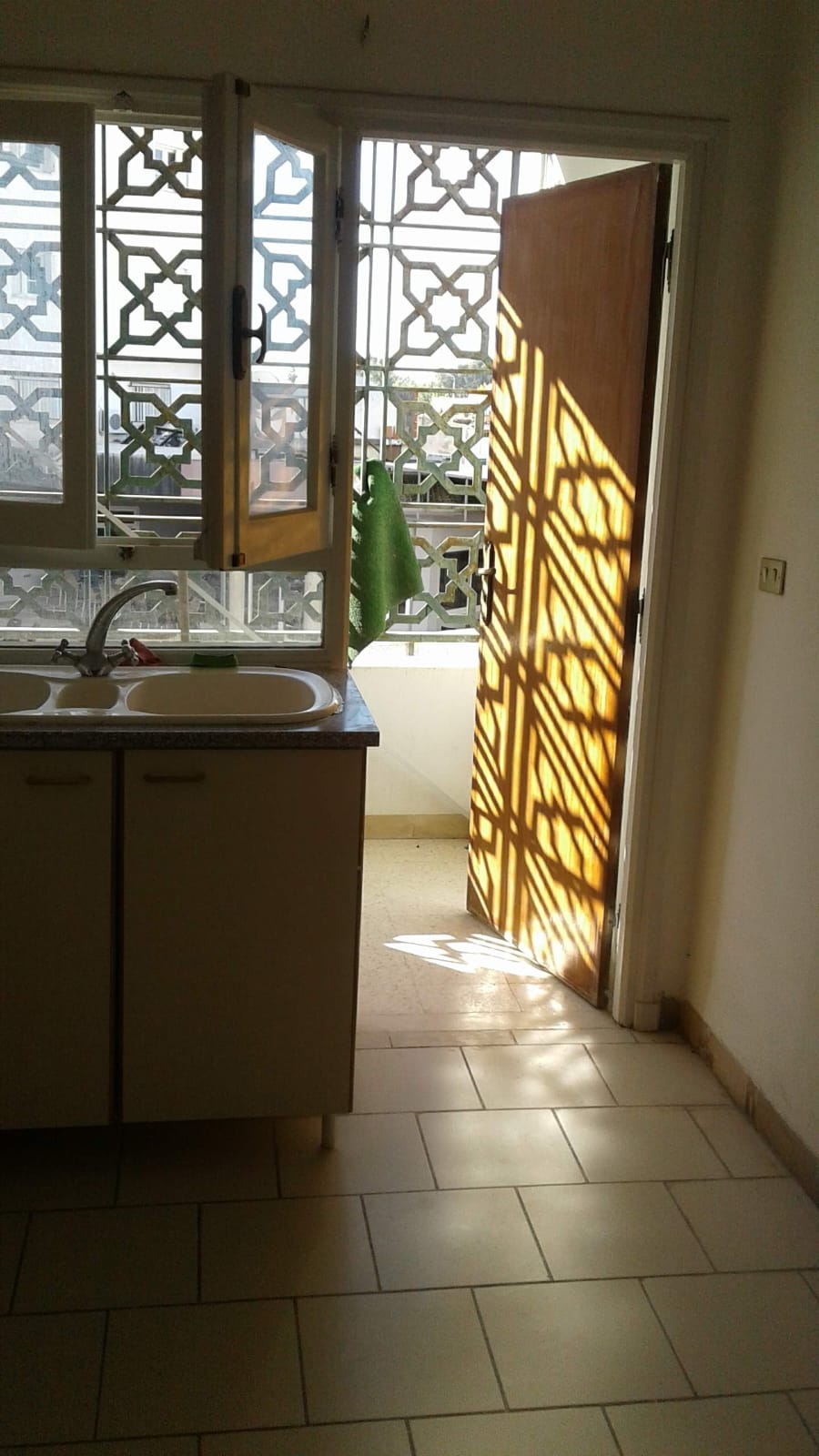 Ariana Ville&nbsp;Ariana&nbsp;Bureaux & Commerces&nbsp;Bureau&nbsp;Bureau 2 pi�ces vide a l'ariana wb4397