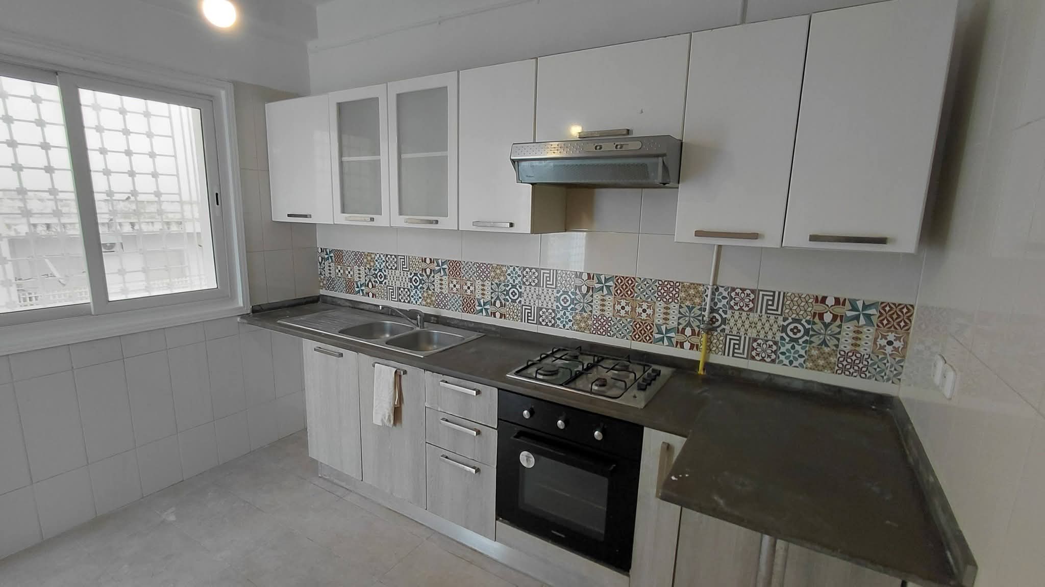 El Menzah&nbsp;El Manar 2&nbsp;Vente&nbsp;Appart. 4 pi�ces&nbsp;S plus 3 r�nov� a el manar 2 wb4399