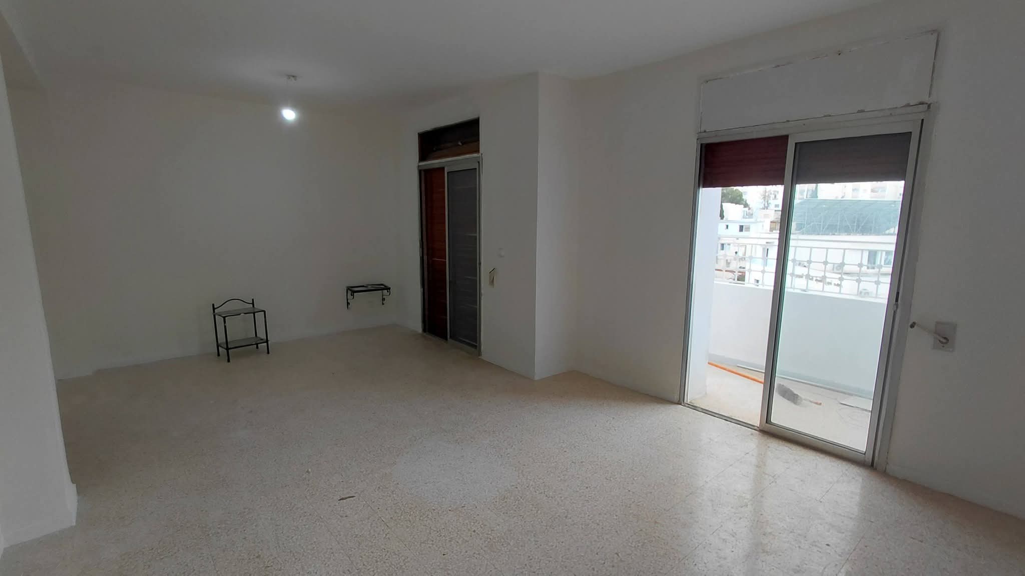 El Menzah&nbsp;El Manar 2&nbsp;Vente&nbsp;Appart. 4 pi�ces&nbsp;S plus 3 r�nov� a el manar 2 wb4399