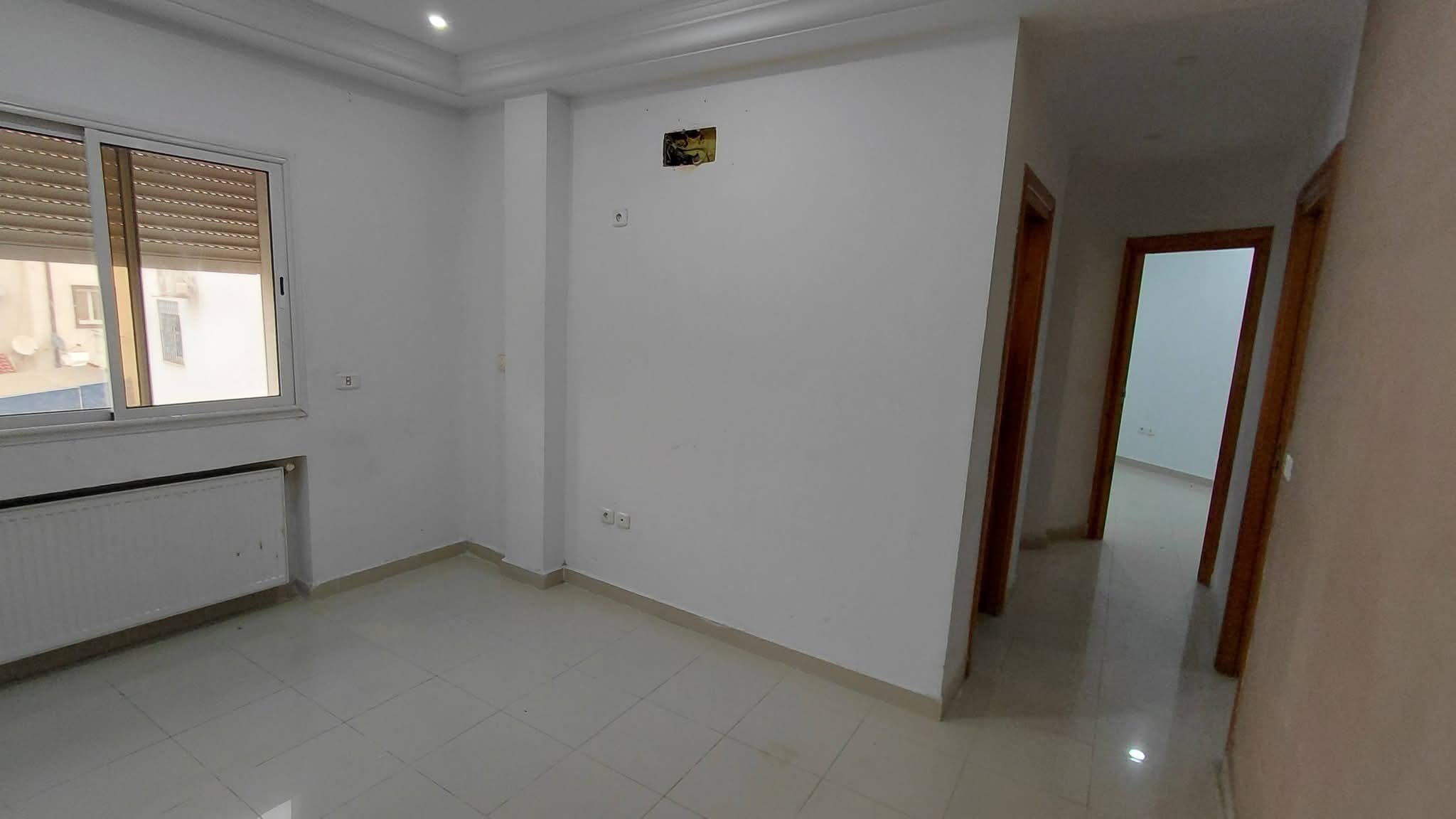 Cite El Khadra&nbsp;Cite El Khadra&nbsp;Location&nbsp;Appart. 3 pi�ces&nbsp;S plus 2 hst a la cit� el khadhra wb4404