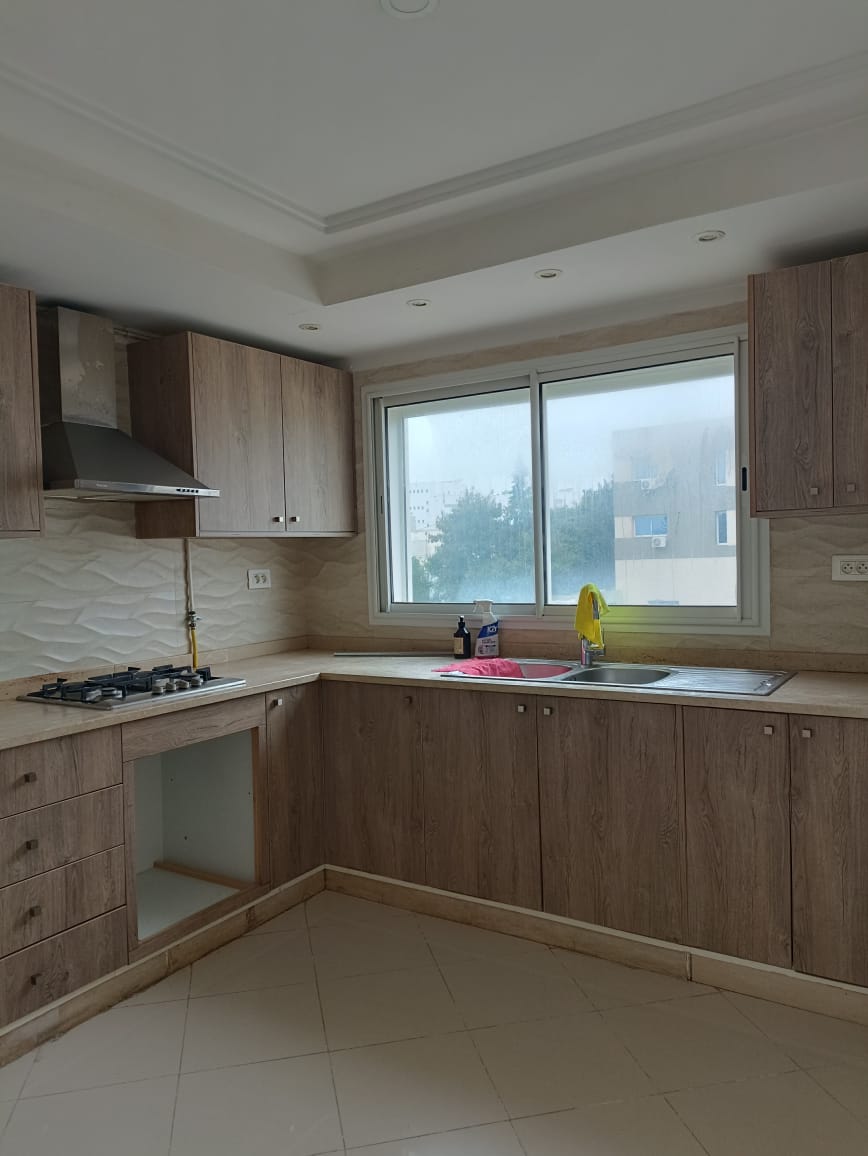 Ariana Ville&nbsp;El Menzah 5&nbsp;Location&nbsp;Appart. 4 pi�ces&nbsp;Etage de villa avec vue panoramique