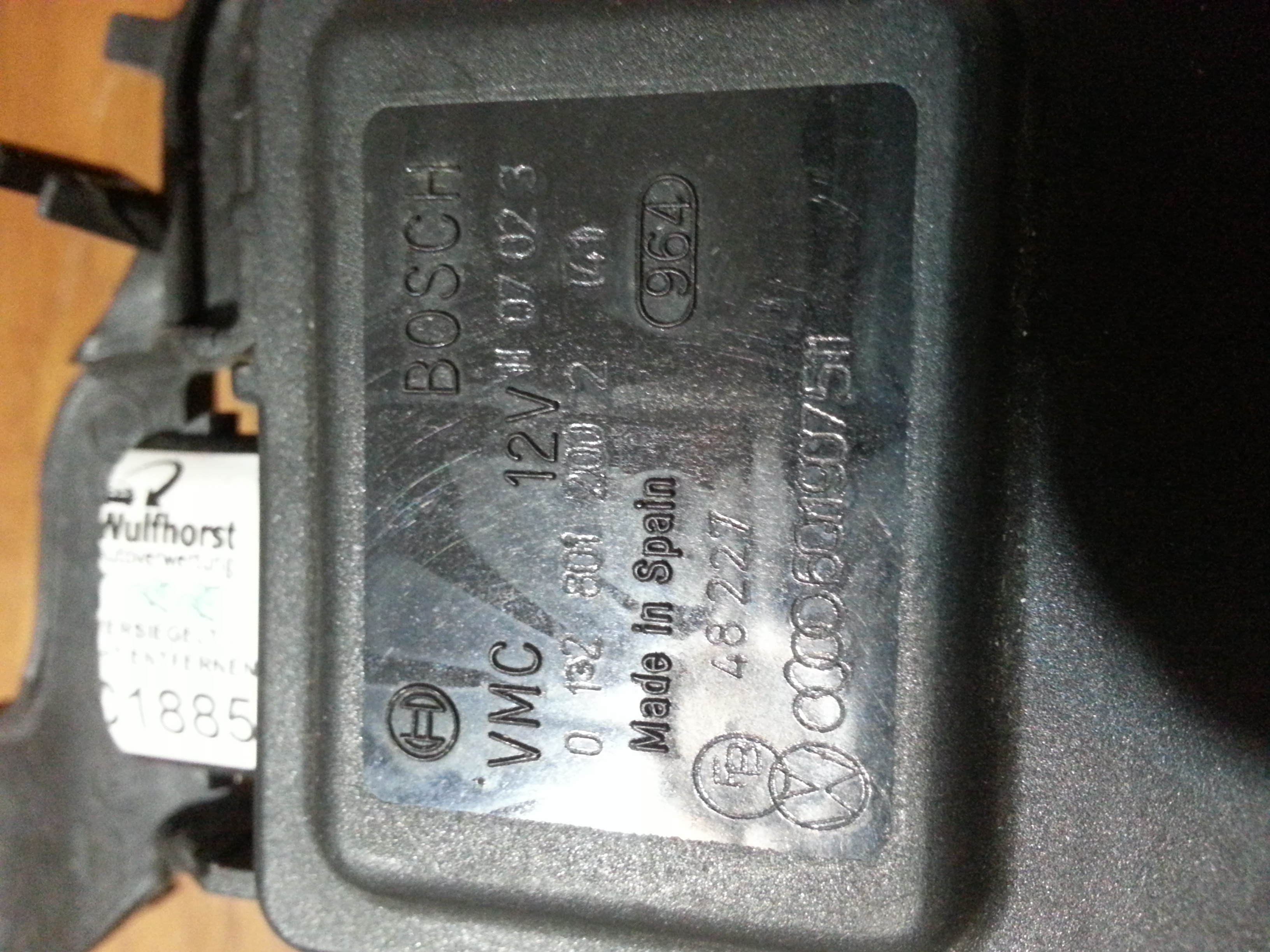 Ariana Ville&nbsp;Cite Ennouzha&nbsp;Pi�ces D�tach�es&nbsp;Electricit� et Electronique&nbsp;Moteur de recyclage d'air de climatisation