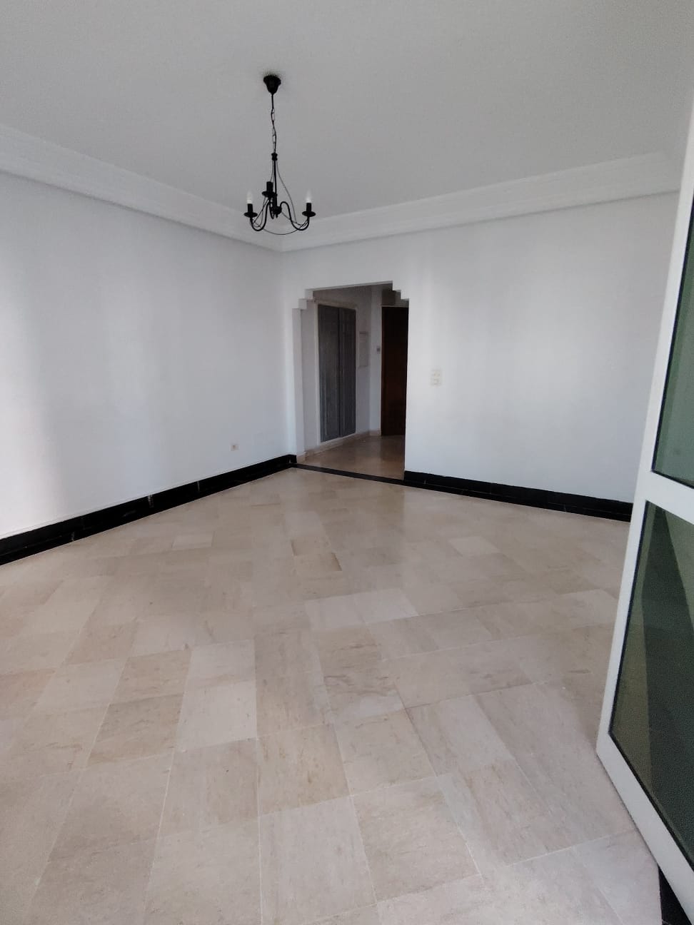 Ariana Ville&nbsp;Cite Ennasr 2&nbsp;Location&nbsp;Appart. 4 pi�ces&nbsp;S plus 3 strat�gique � ennasr 2