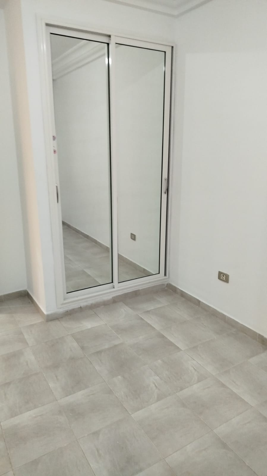 Bou Mhel El Bassatine&nbsp;Bou Mhel&nbsp;Location&nbsp;Appart. 3 pi�ces&nbsp;Grand s3 belle vue