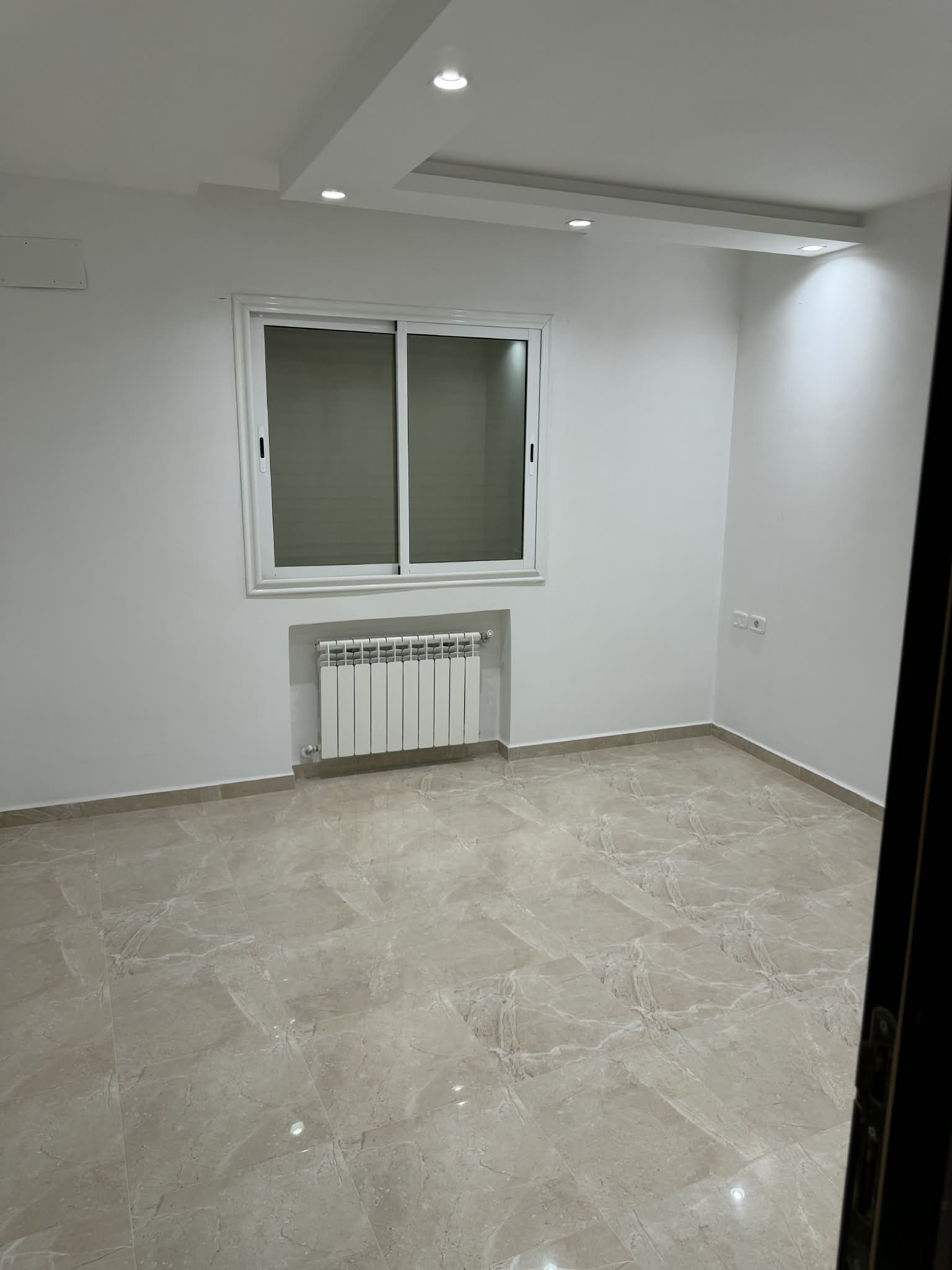 Sfax Sud&nbsp;Merkez Sahnoun&nbsp;Location&nbsp;Appart. 2 pi�ces&nbsp;Superbes appartements neufs � gremda