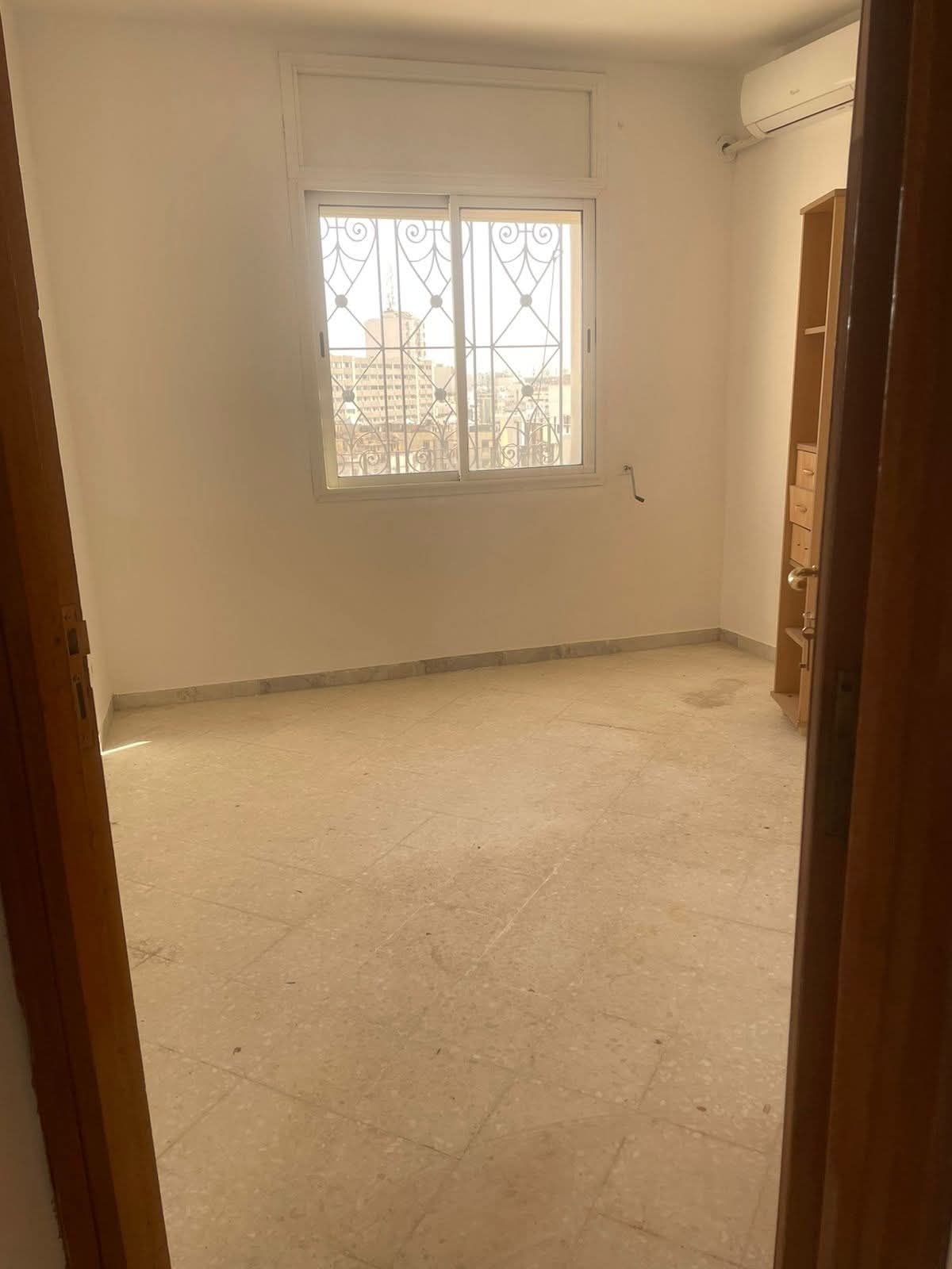 Bab Bhar&nbsp;Republique&nbsp;Location&nbsp;Appart. 4 pi�ces&nbsp;Super s2 r�sidence au passage habitation ou bureau