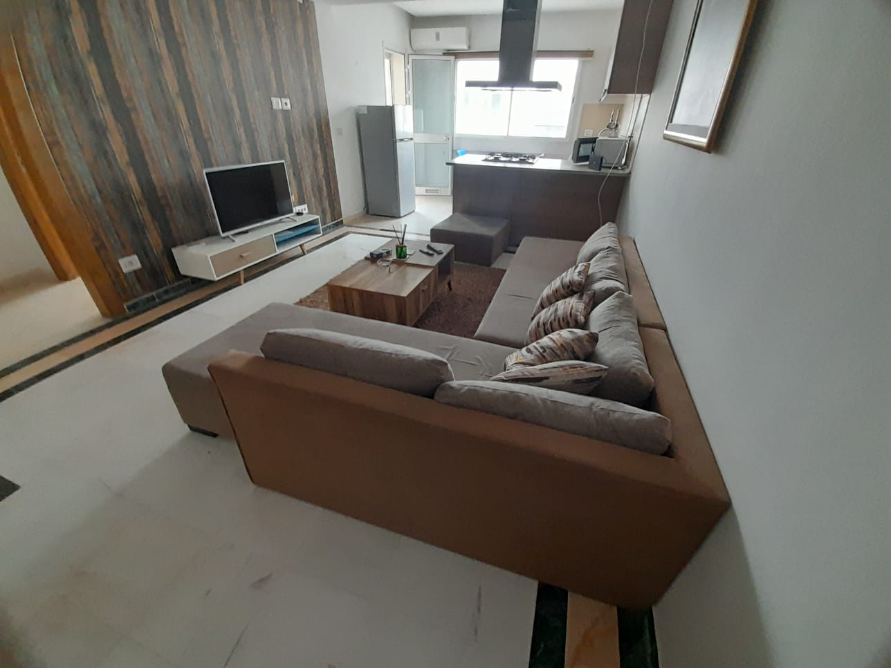 La Marsa&nbsp;El Aouina&nbsp;Location&nbsp;Appart. 2 pi�ces&nbsp;Tr�s beau s1