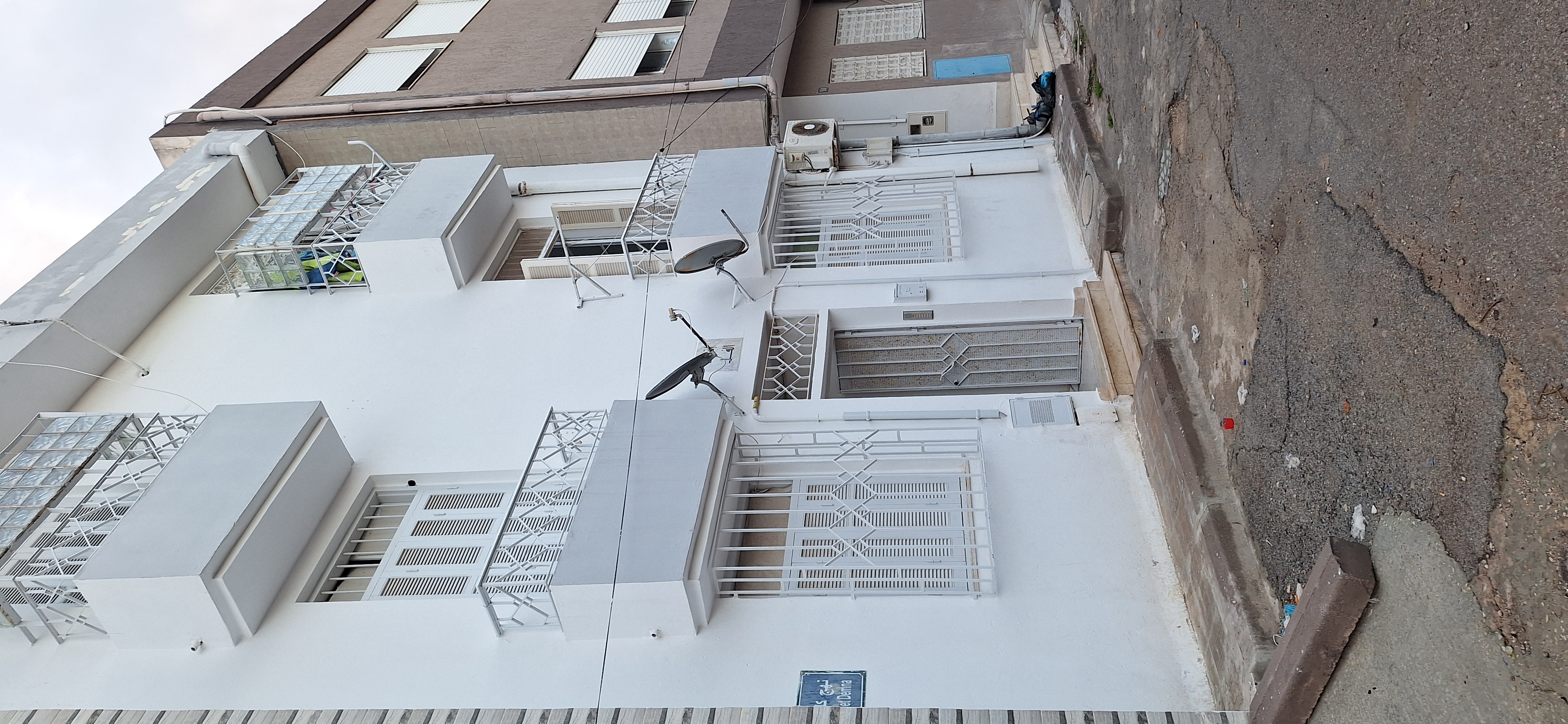 El Omrane Superieur&nbsp;El Omrane Superieur&nbsp;Location&nbsp;Appart. 2 pi�ces&nbsp;Al studio 2 chambre  el omrane sup