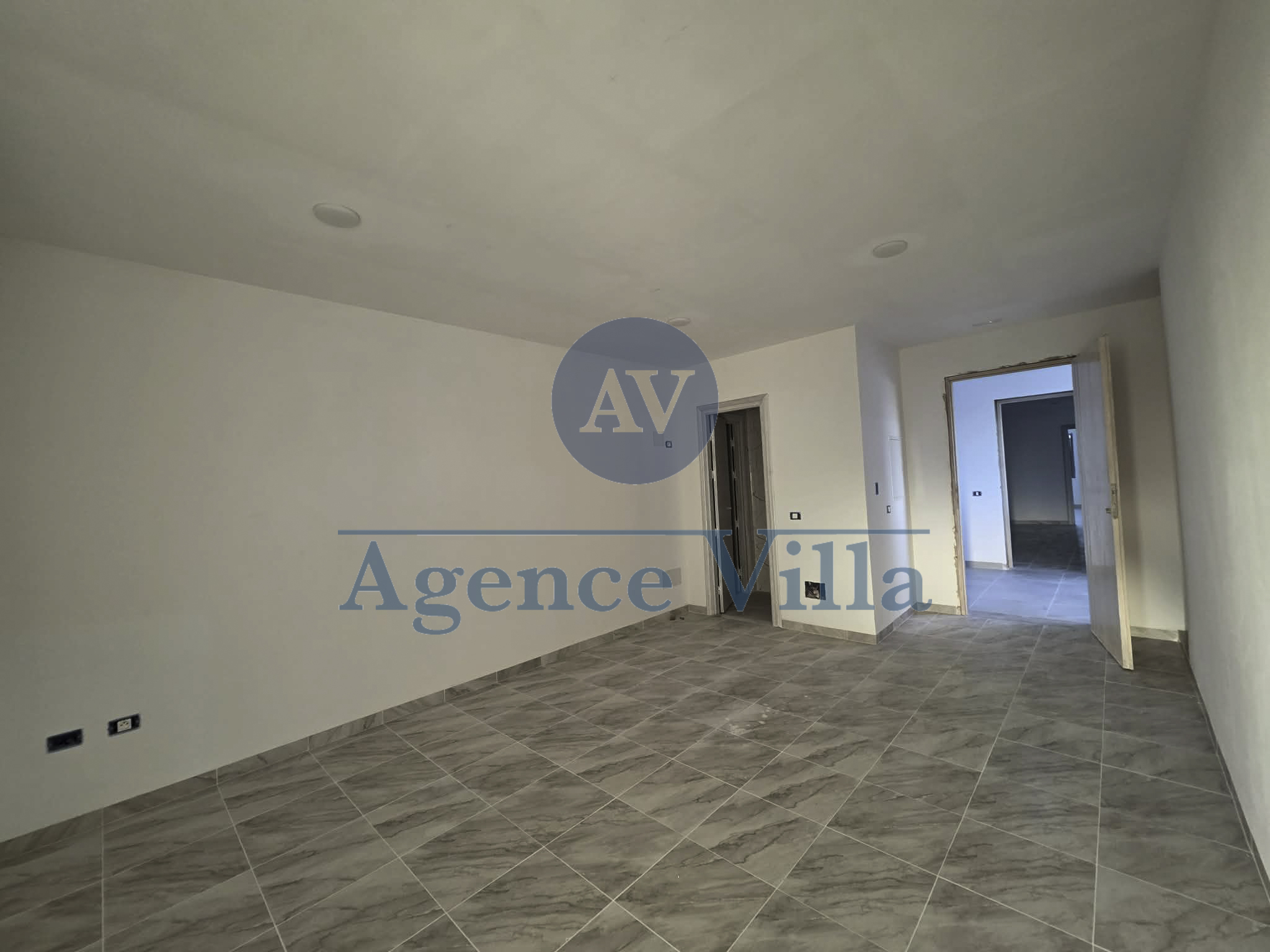 El Kram&nbsp;Le Kram&nbsp;Bureaux & Commerces&nbsp;Bureau&nbsp;Un bureau h2 au lac3 le kram