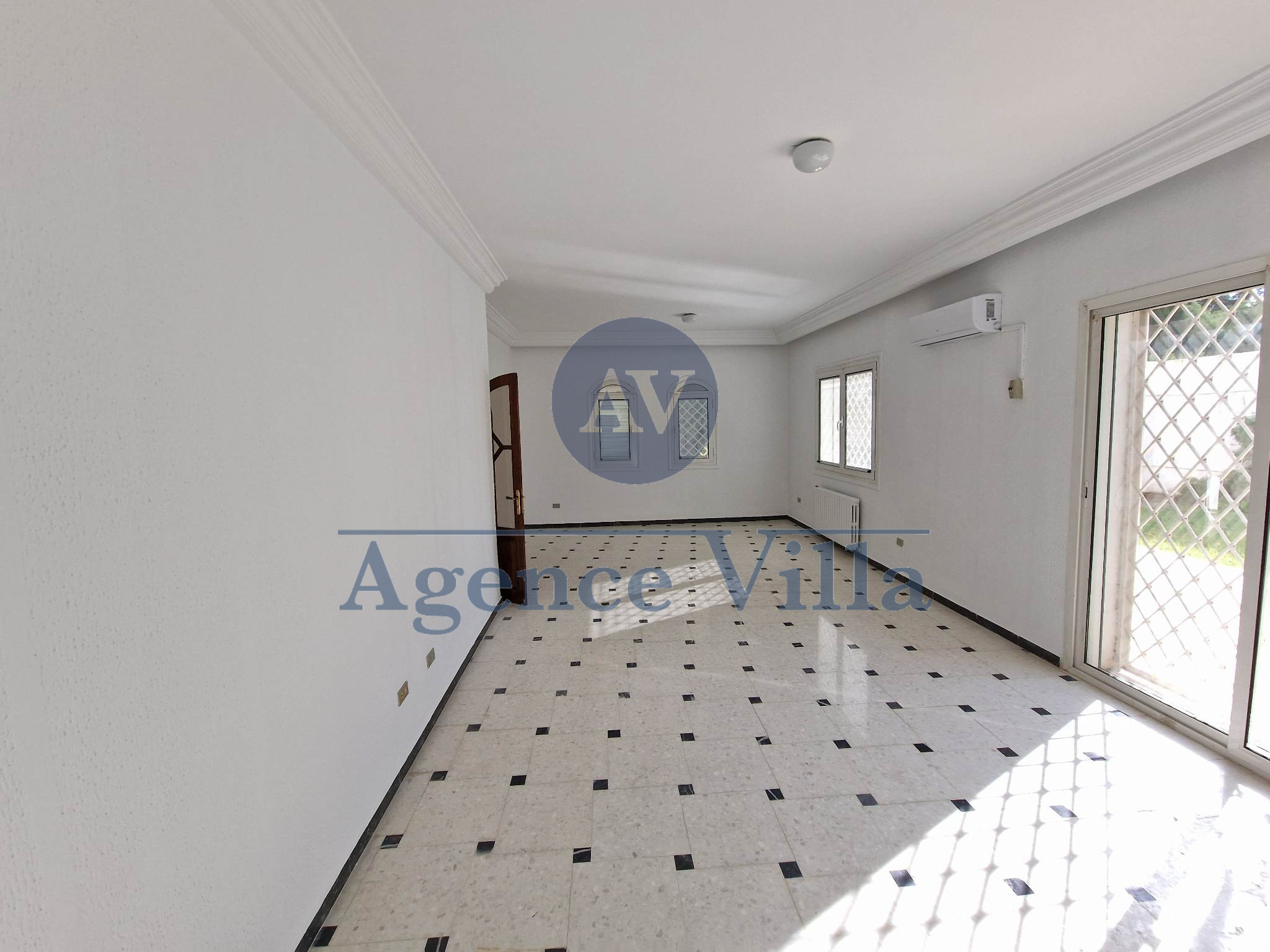 Carthage&nbsp;Carthage&nbsp;Location&nbsp;Maisons&nbsp;Une villa s4 avec jardin � carthage